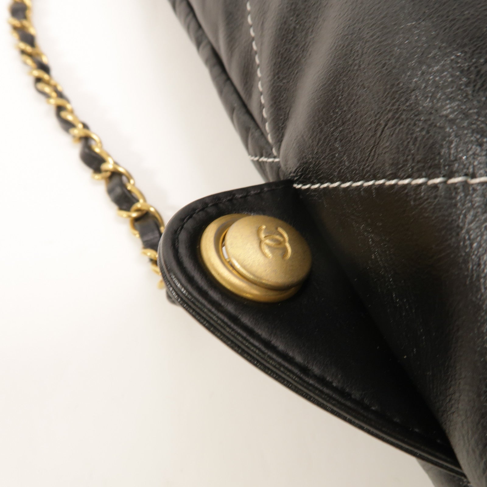 CHANEL 牛皮皮革Chanel 22 Backpack背包