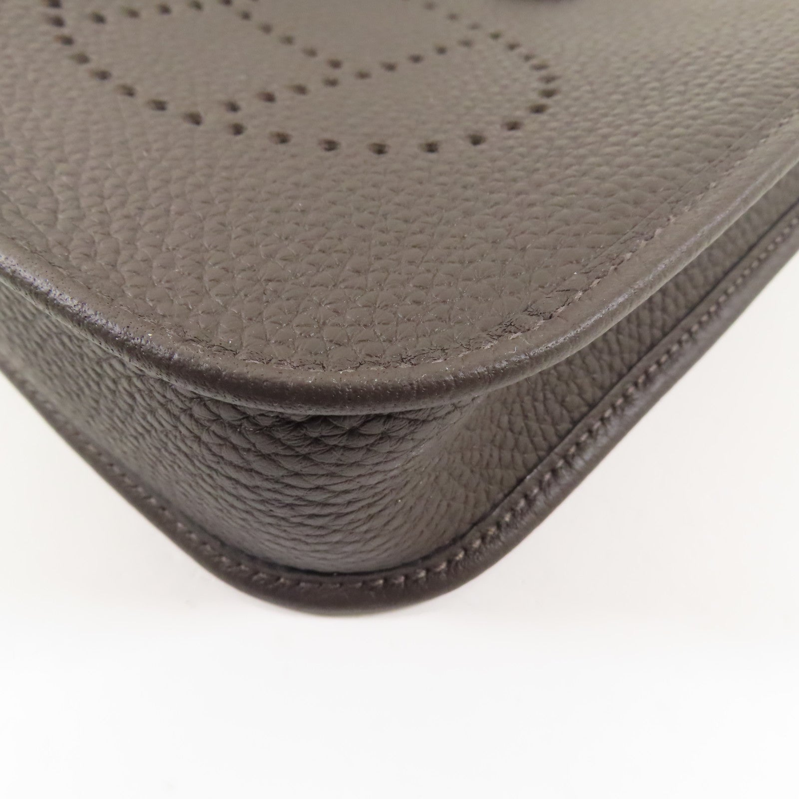 HERMES Clemence皮革Evelyne TPM金扣肩背袋46 Ebene