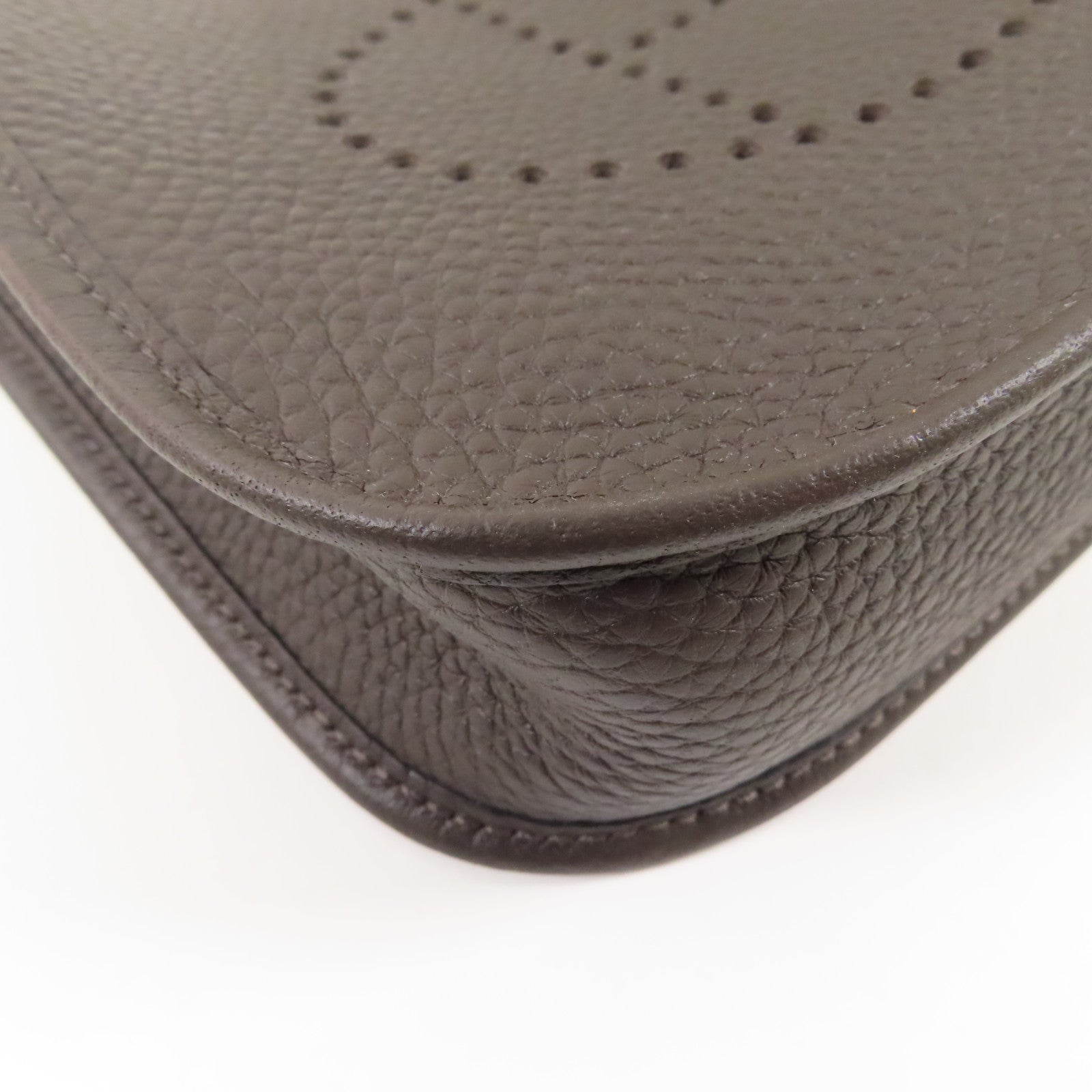 HERMES Clemence皮革Evelyne TPM金扣肩背袋46 Ebene