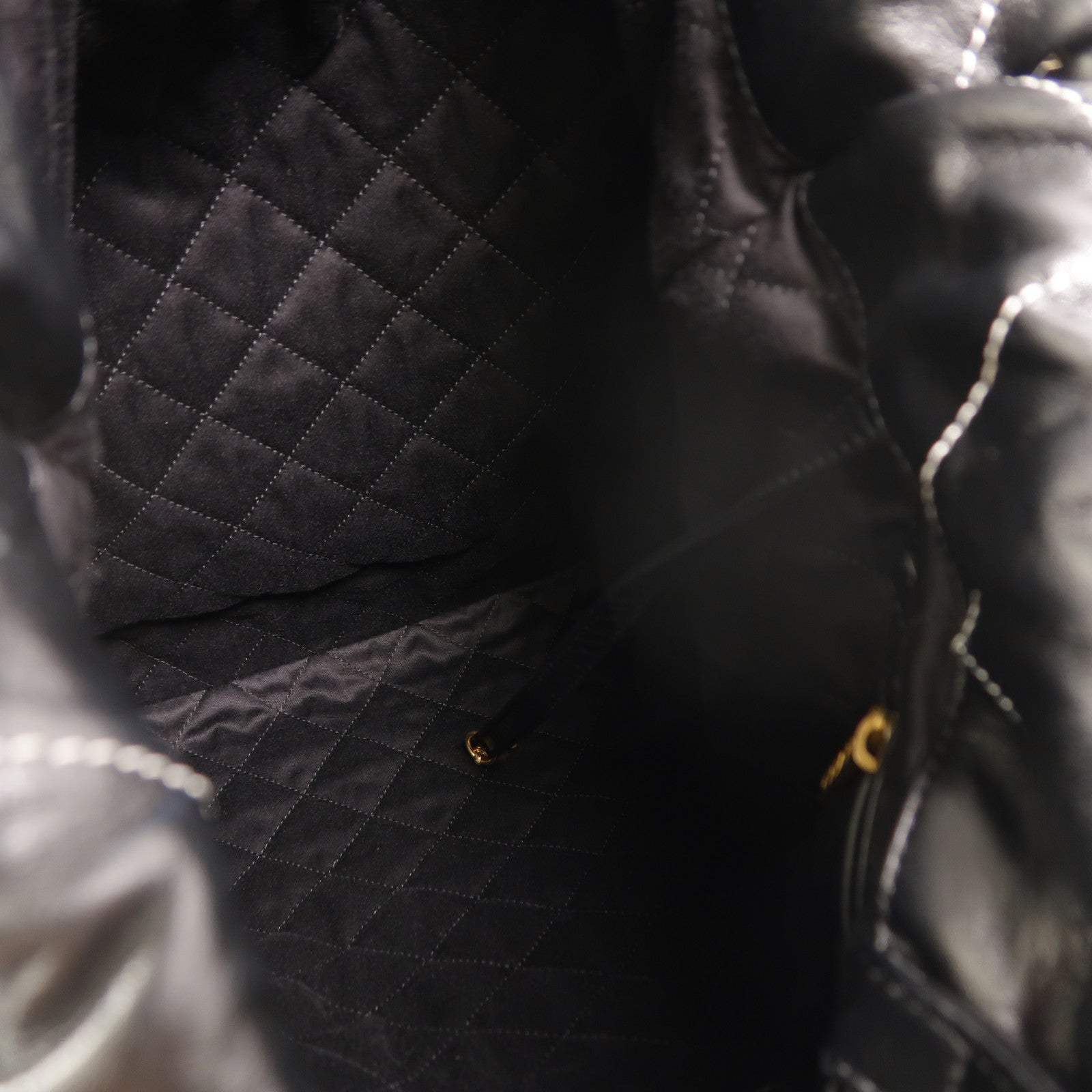 CHANEL 牛皮皮革Chanel 22 Backpack背包
