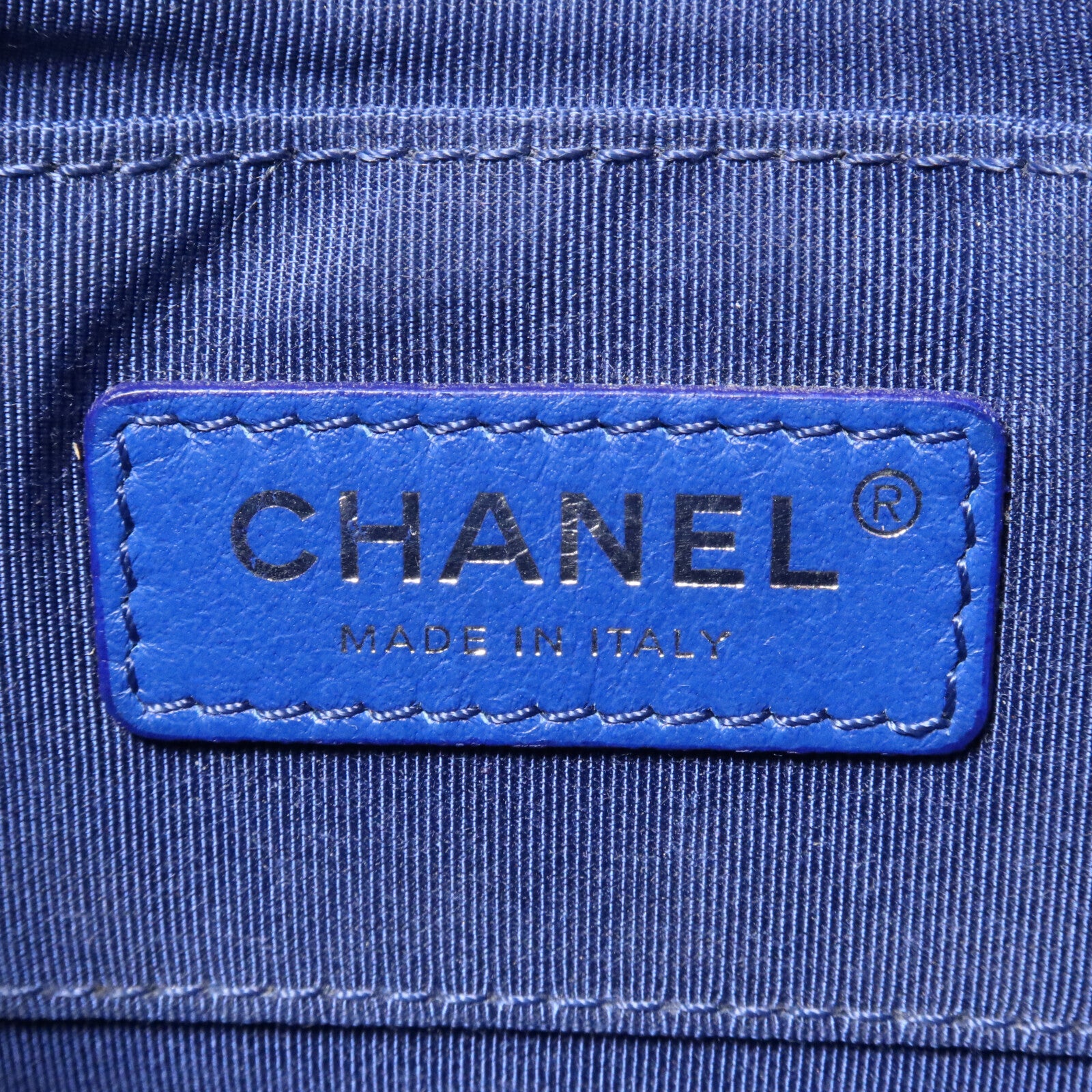 CHANEL 牛皮皮革Mini Square Flap Bag鏈帶肩背袋