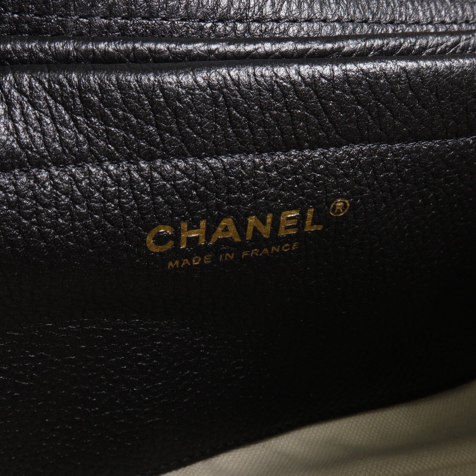 CHANEL 牛皮皮革Chain Baguette Bag鏈帶肩背袋