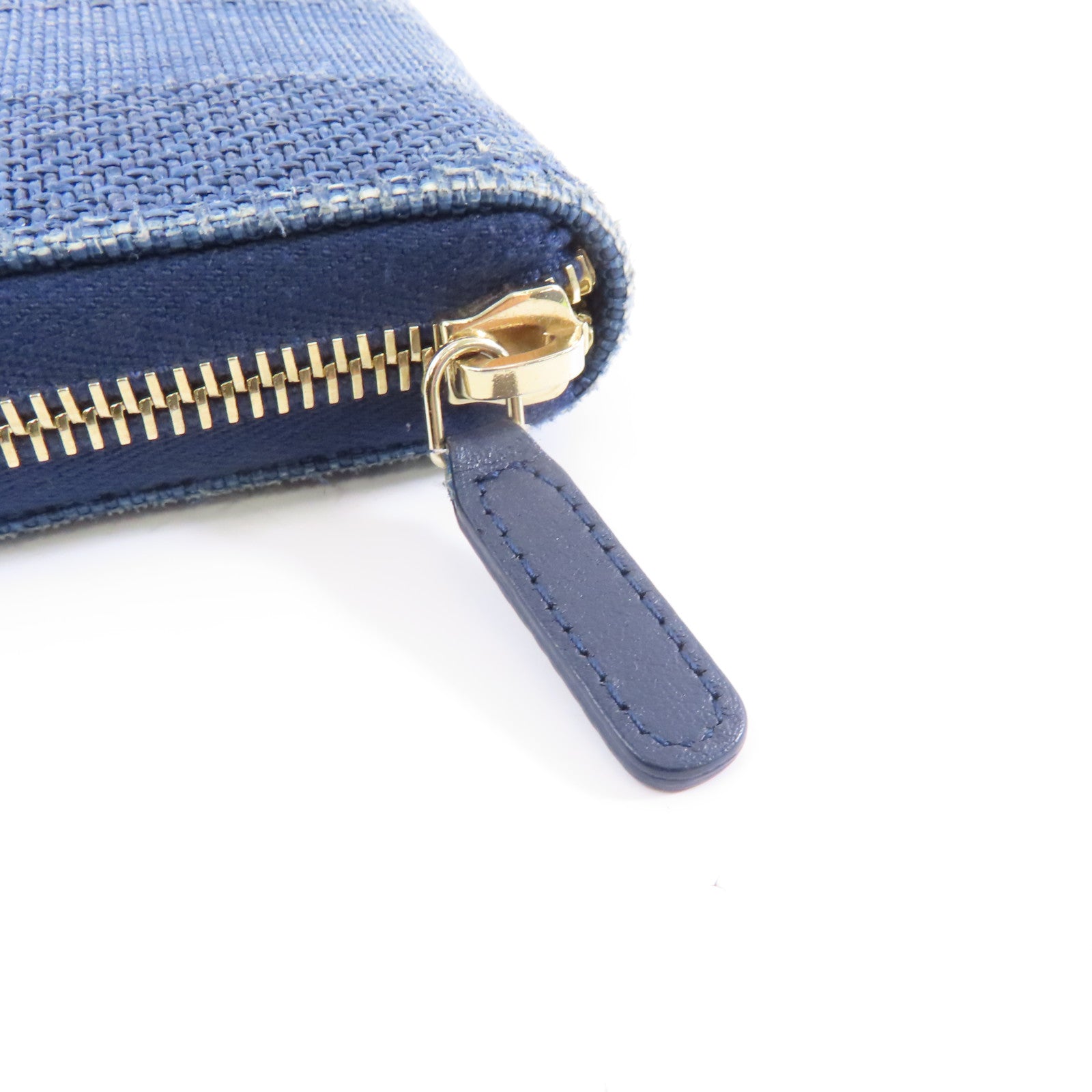 CHANEL 【激減優惠】牛仔布Zipped Long Wallet金扣長錢包藍色