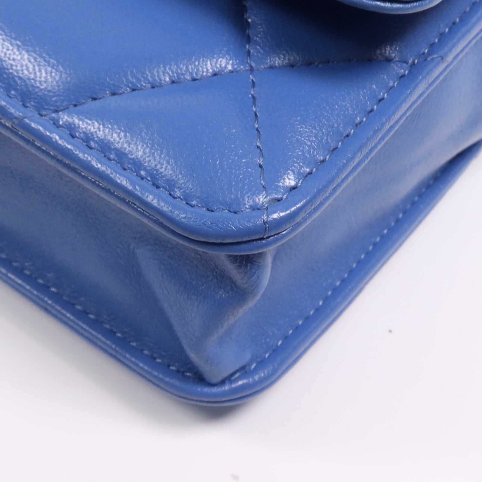 CHANEL 羊皮皮革19 WOC Wallet On Chain鏈帶手挽肩背兩用袋