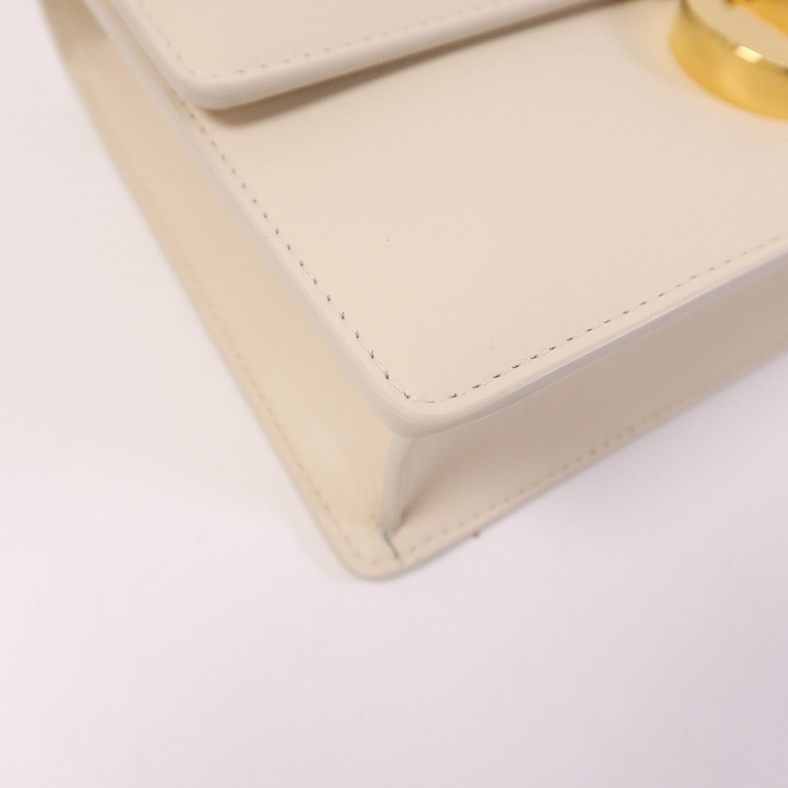 Dior 牛皮皮革Small 30 Montaigne金扣肩背袋