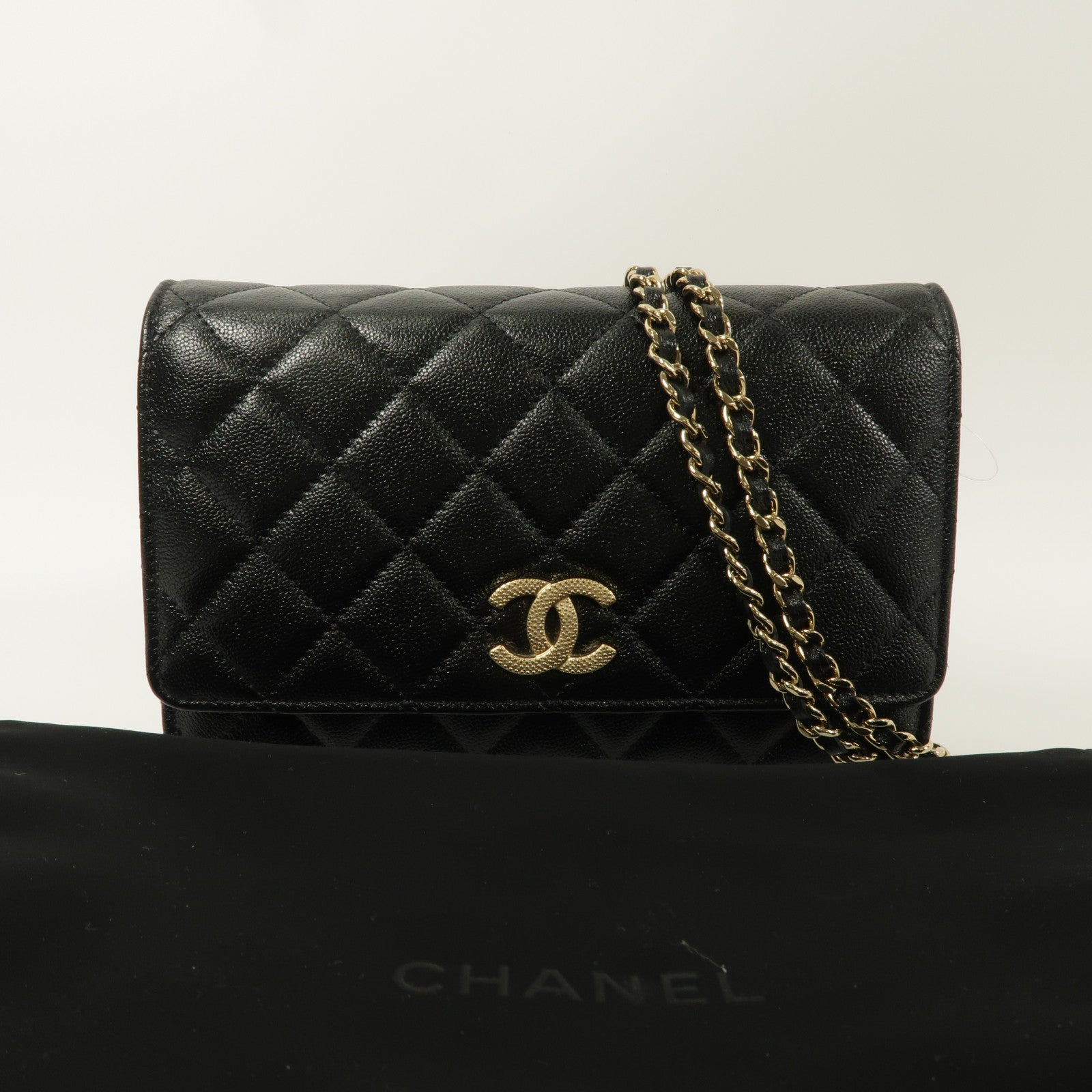 CHANEL 牛皮皮革WOC Wallet On Chain鏈帶肩背袋