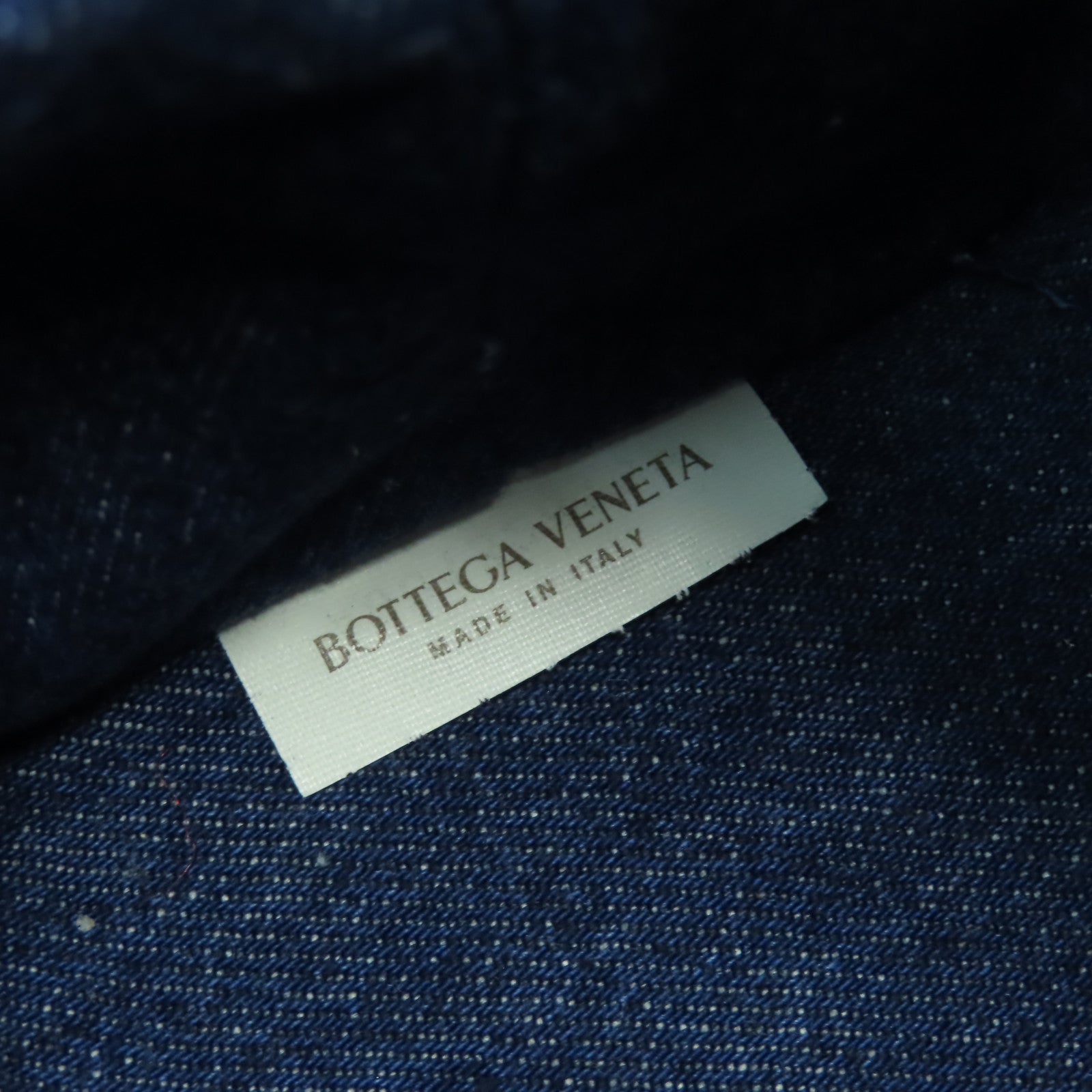 BOTTEGA VENETA 牛仔布料Small Loop Camera Bag金扣肩背袋藍色