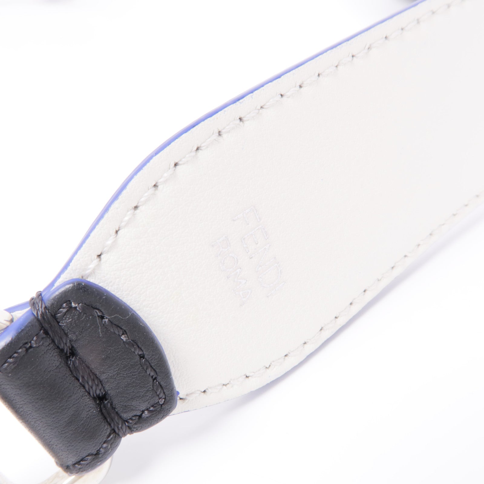 FENDI 牛皮皮革Shoulder Strap銀扣肩帶