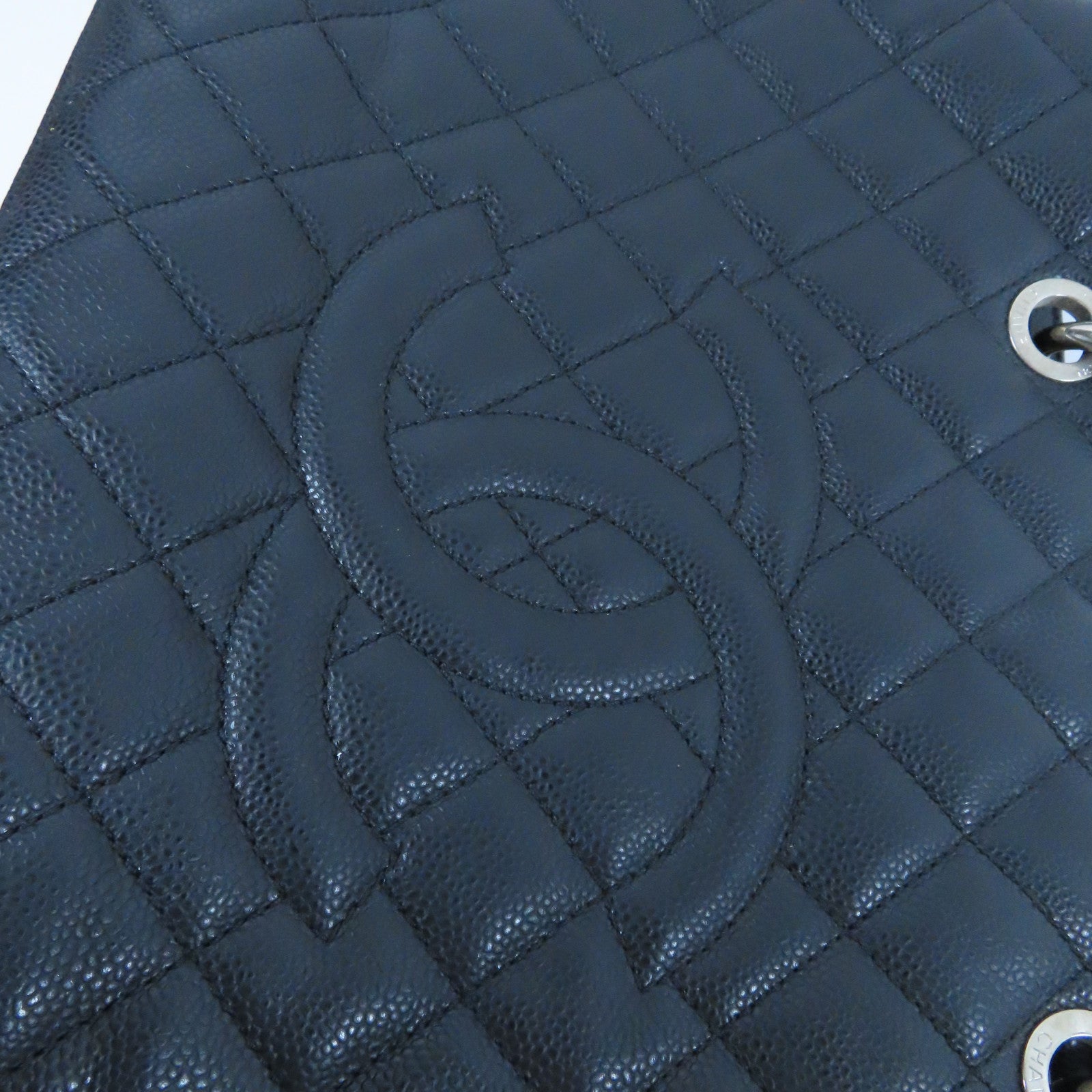 CHANEL **【激減優惠】菱格Caviar皮革GST銀扣鏈帶肩背袋黑色