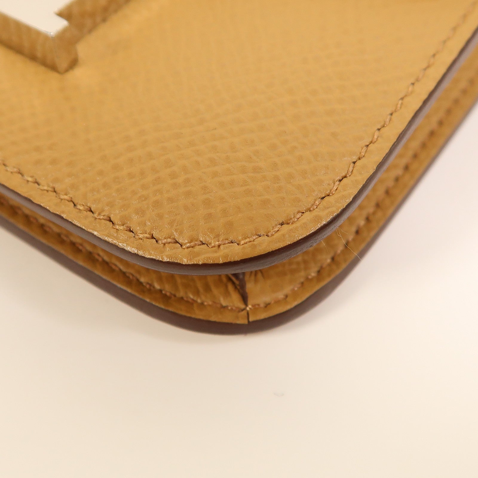 HERMES Epsom皮革Constance Slim銀扣錢包Biscuit