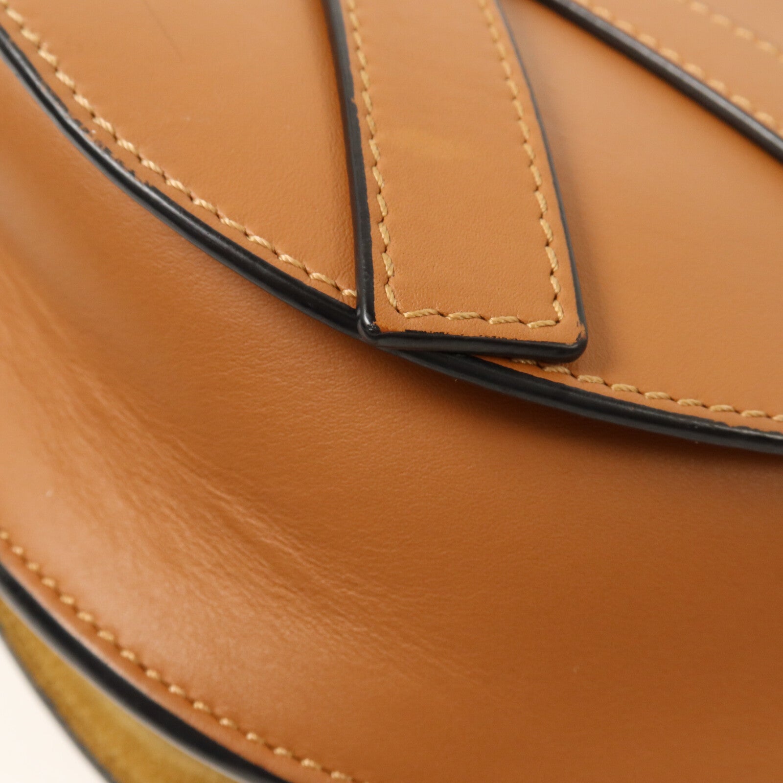 LOEWE 牛皮皮革Small Gate肩背袋