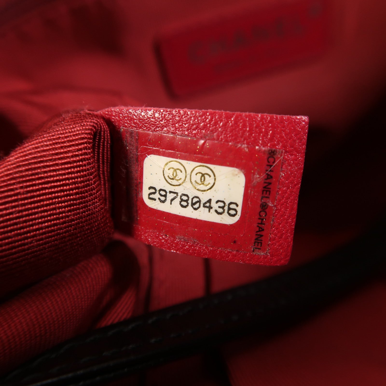 CHANEL 牛皮皮革Gabrielle Medium鏈帶肩背袋