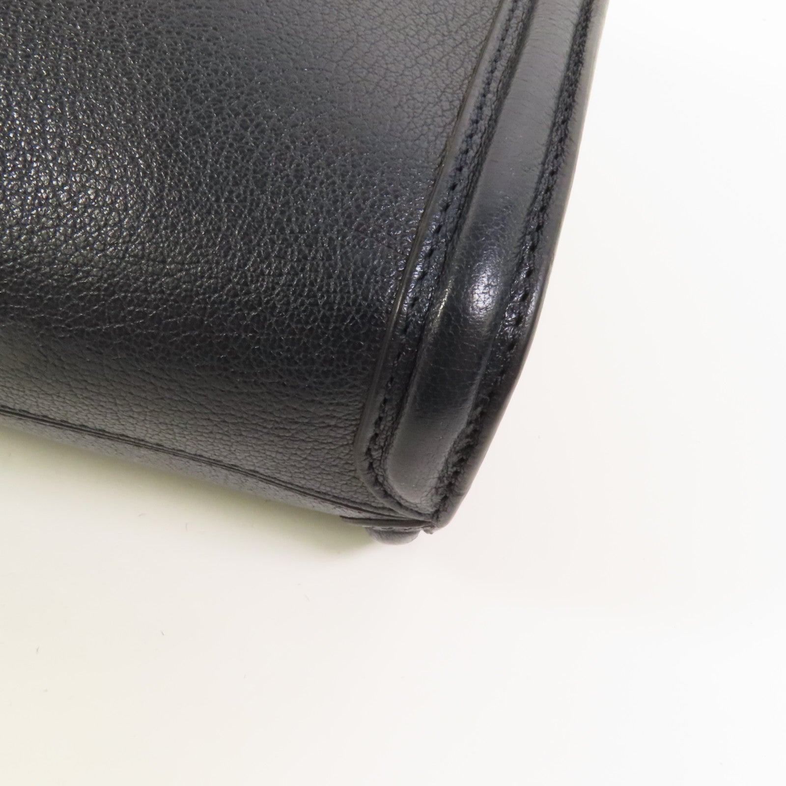 Alexander McQueen 牛皮皮革McQueen Clutch Bag金扣手提包