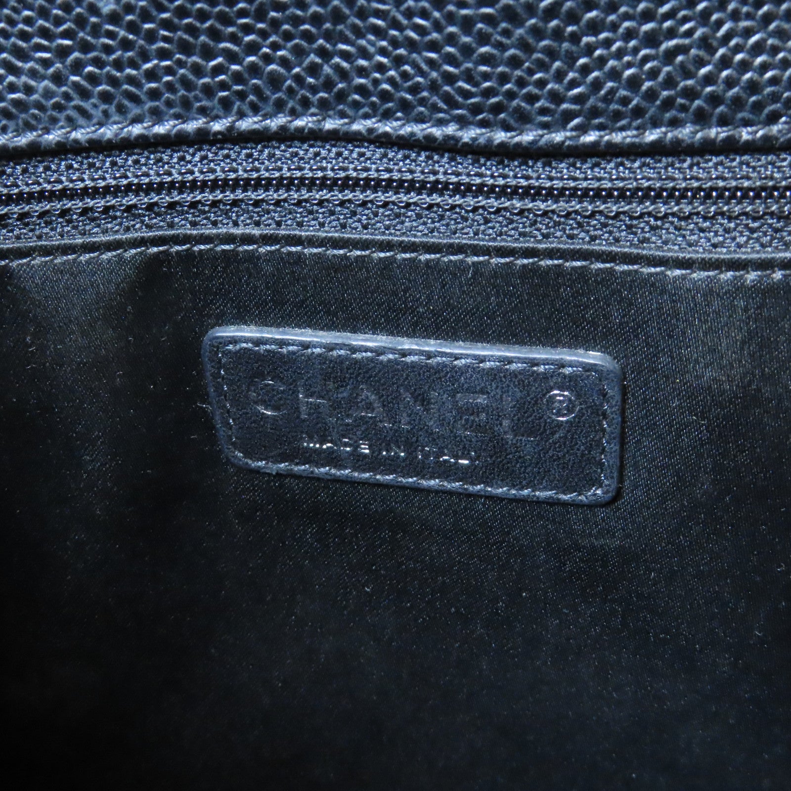 CHANEL **【激減優惠】菱格Caviar皮革GST銀扣鏈帶肩背袋黑色