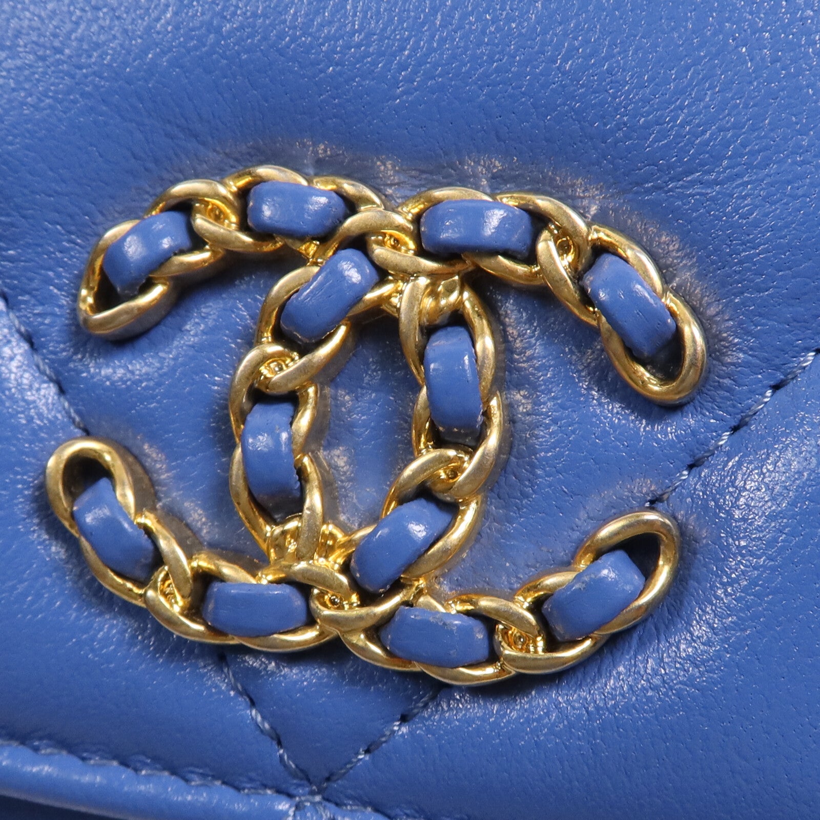 CHANEL 羊皮皮革19 WOC Wallet On Chain鏈帶手挽肩背兩用袋