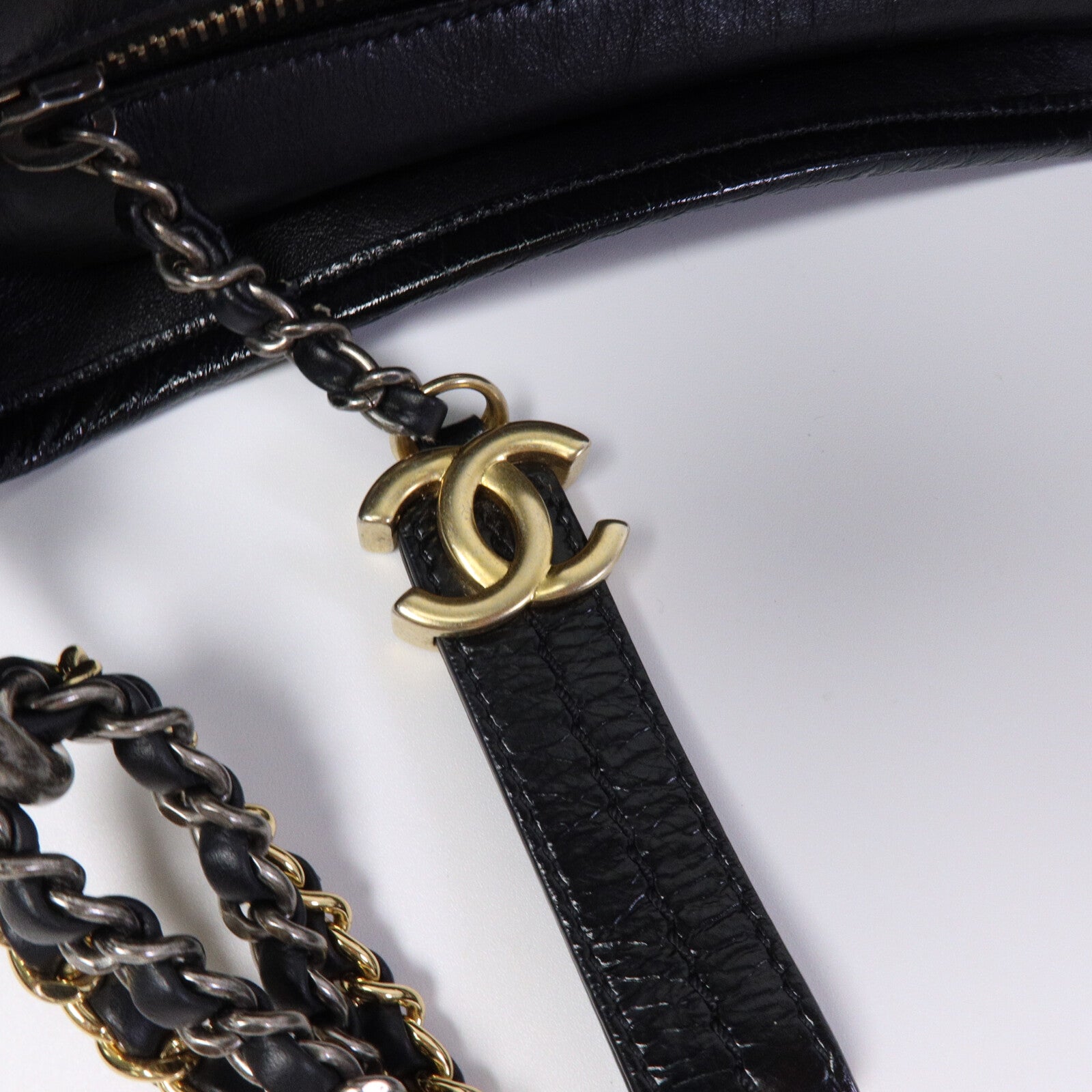 CHANEL 牛皮皮革Gabrielle Small鏈帶肩背袋