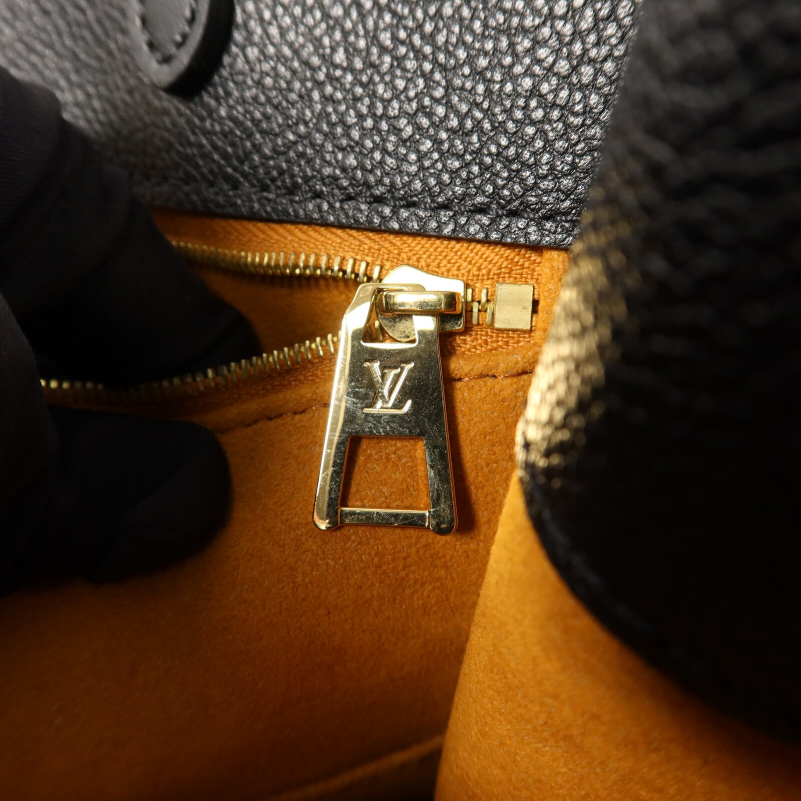 LOUIS VUITTON Monogram Empreinte On The Go MM金扣手挽肩背兩用袋