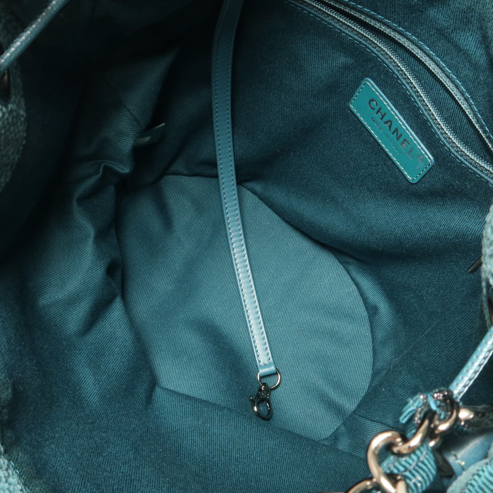 CHANEL 絨布Deauville Drawstring Bucket鏈帶肩背袋