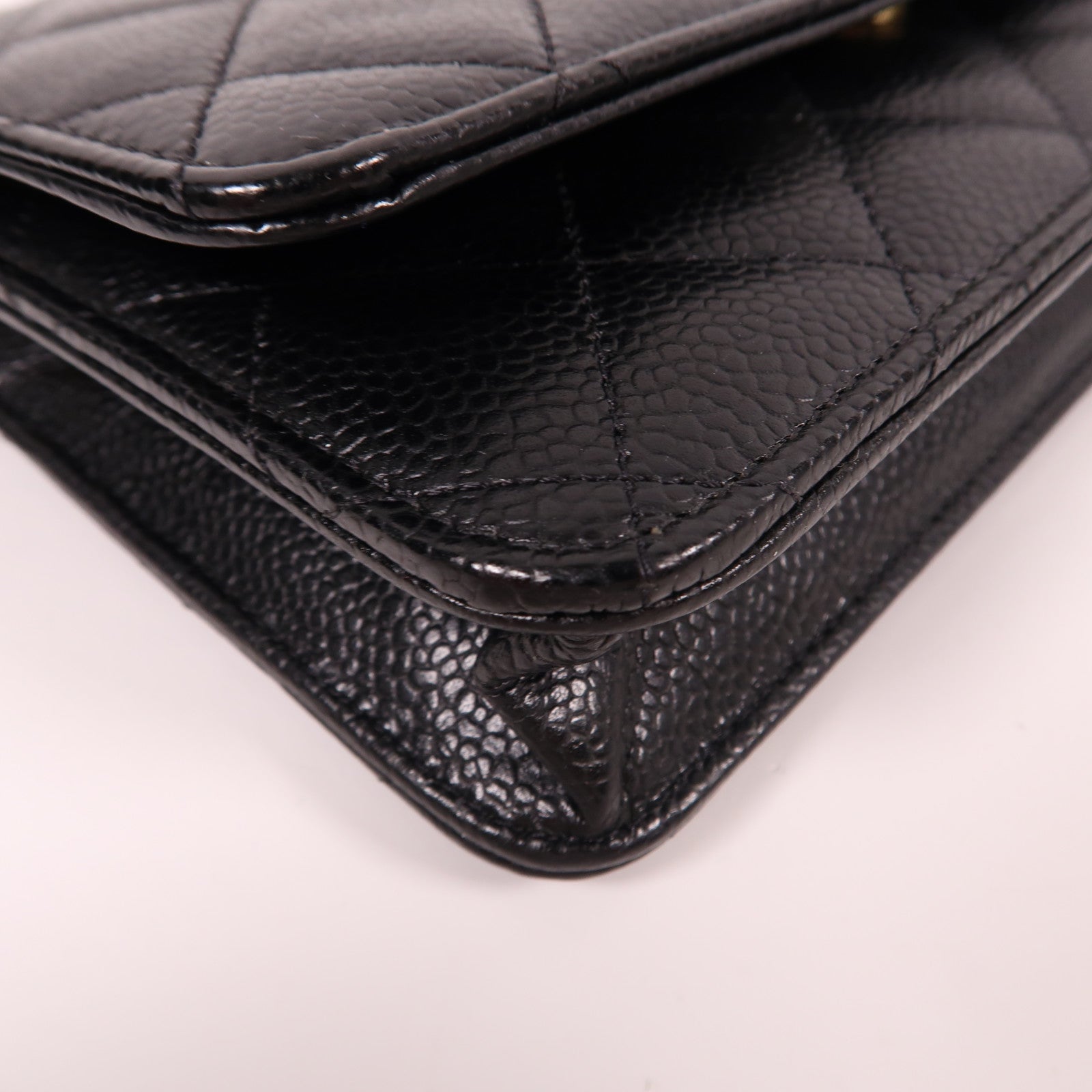 CHANEL 菱格Caviar皮革Wallet On Chain金扣鏈帶肩背袋黑色