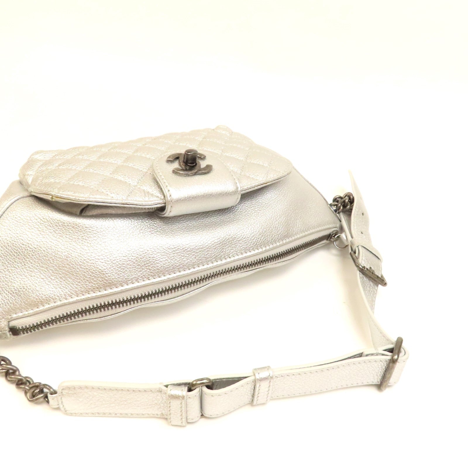 CHANEL 菱格牛皮皮革Waist Bag銀扣腰包銀色