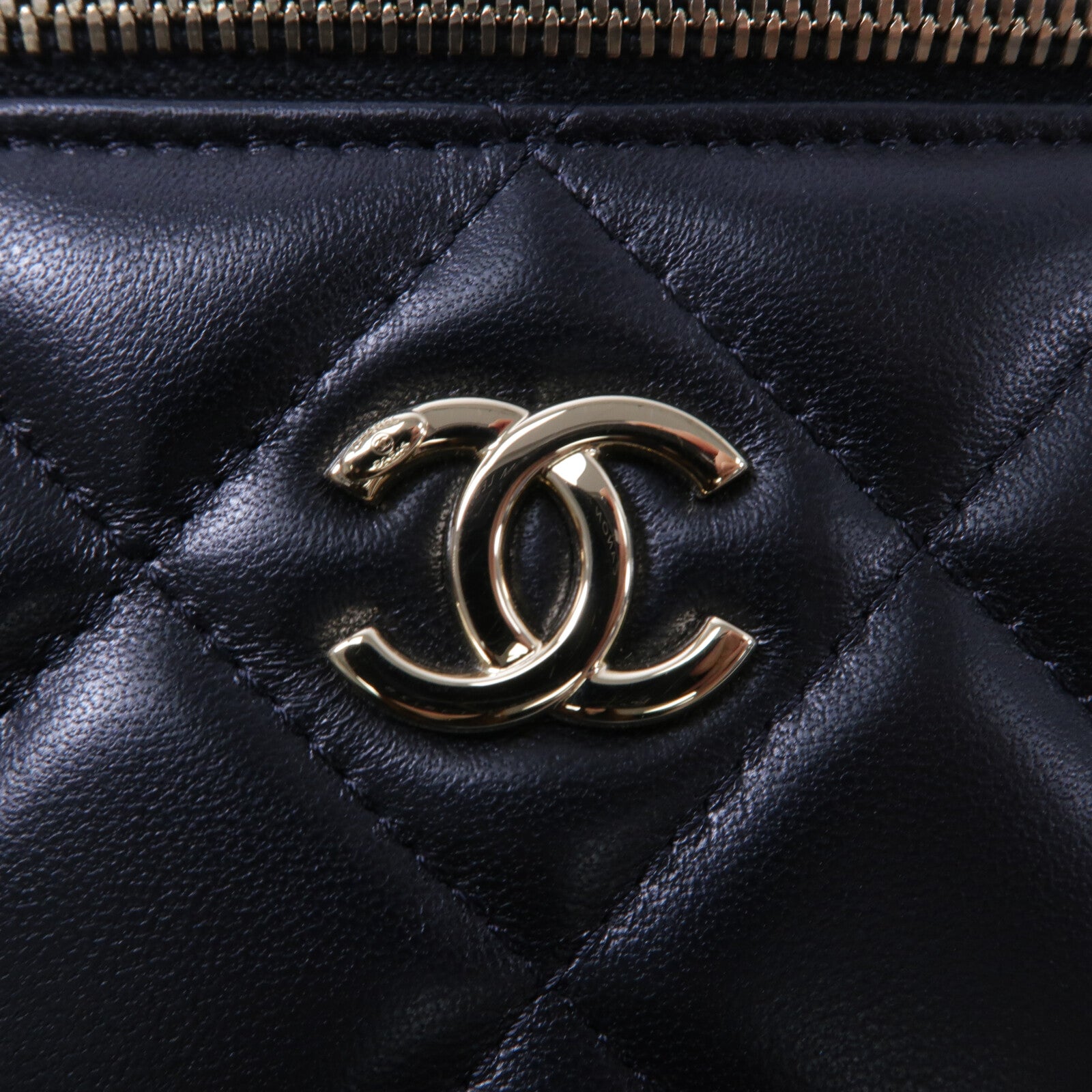 CHANEL 羊皮皮革Vanity Case鏈帶肩背袋