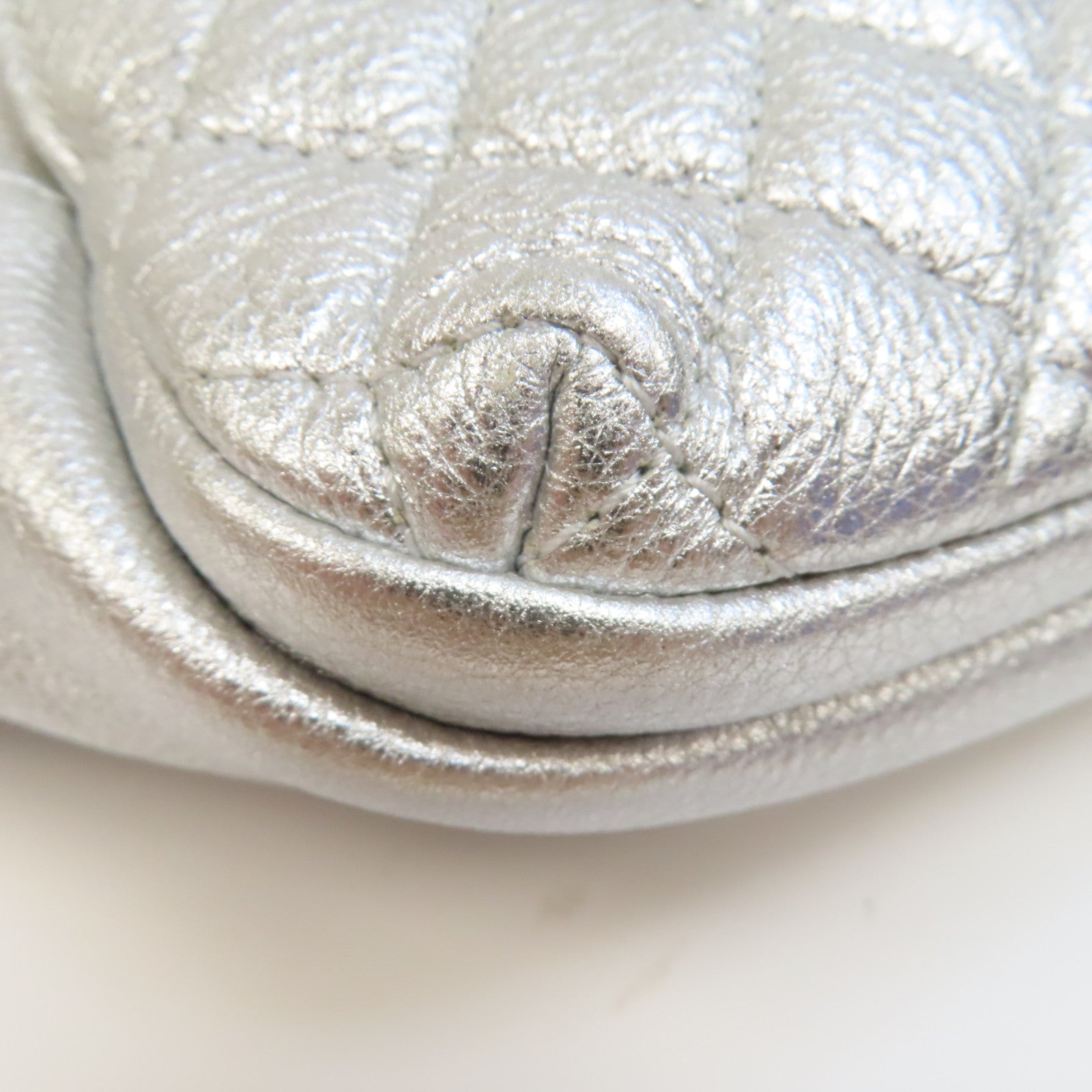 CHANEL 菱格牛皮皮革Waist Bag銀扣腰包銀色
