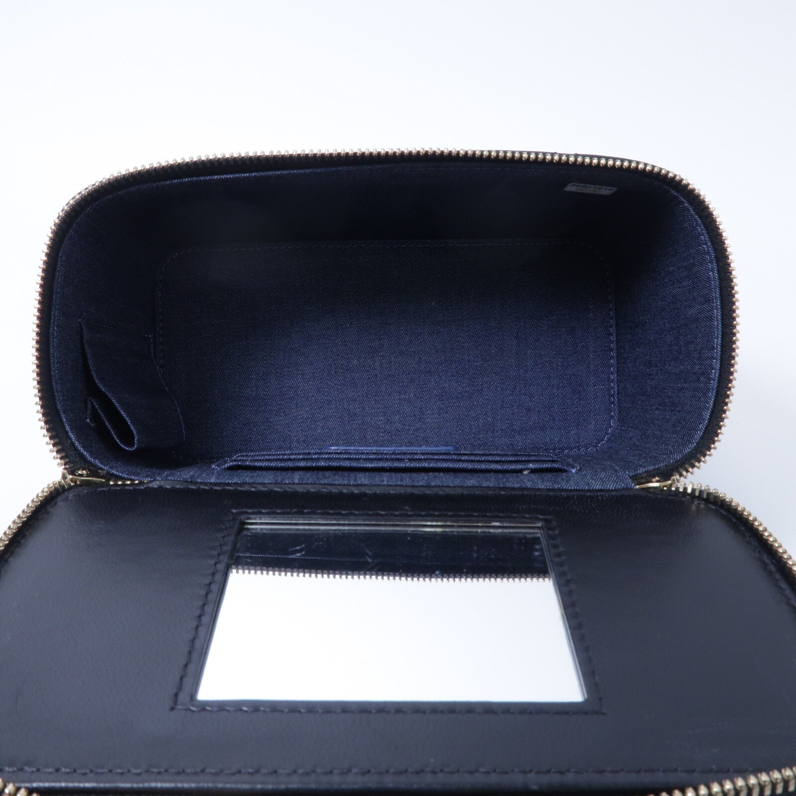 CHANEL 羊皮皮革Vanity Case鏈帶肩背袋