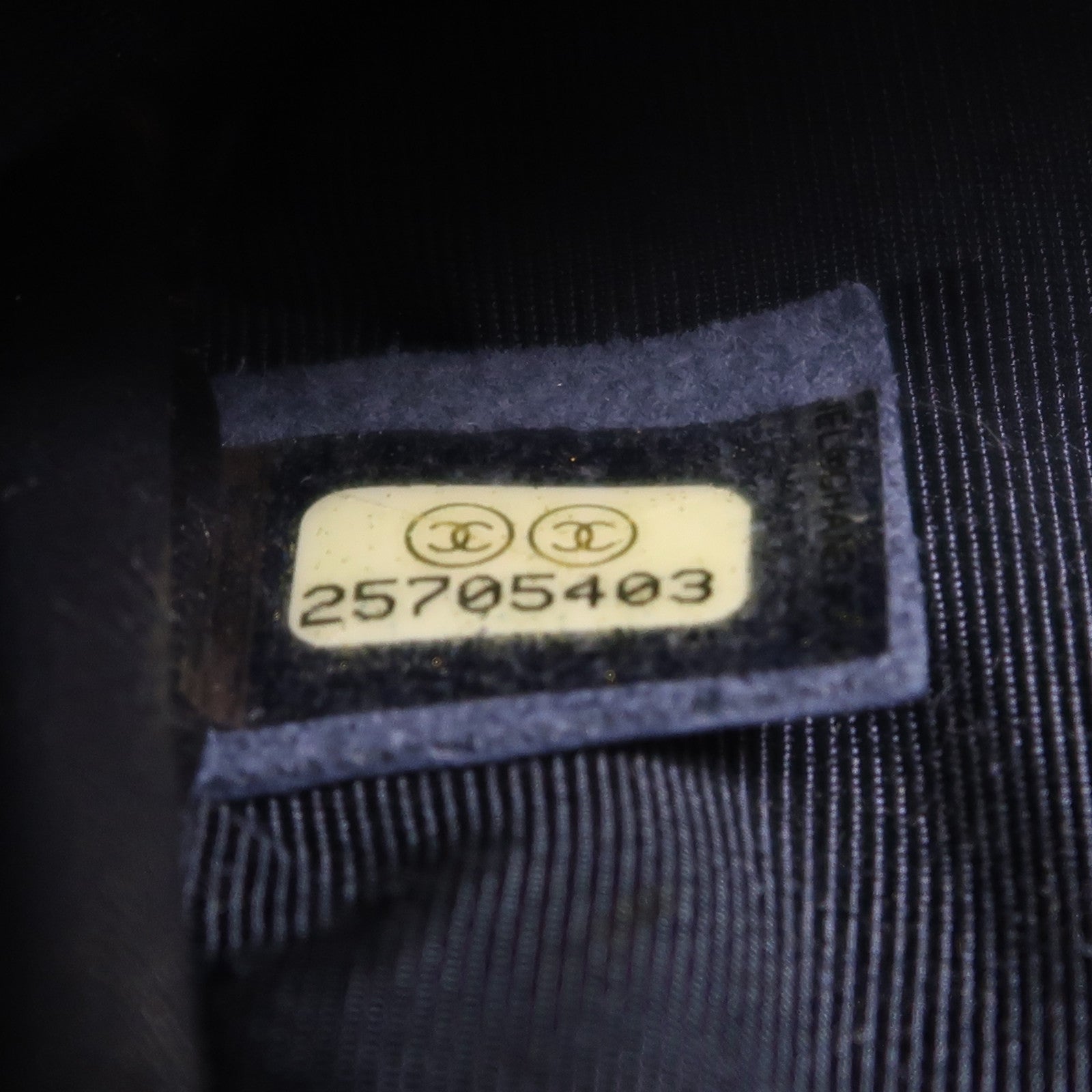 CHANEL 牛皮皮革Chain Shoulder銀扣肩背袋