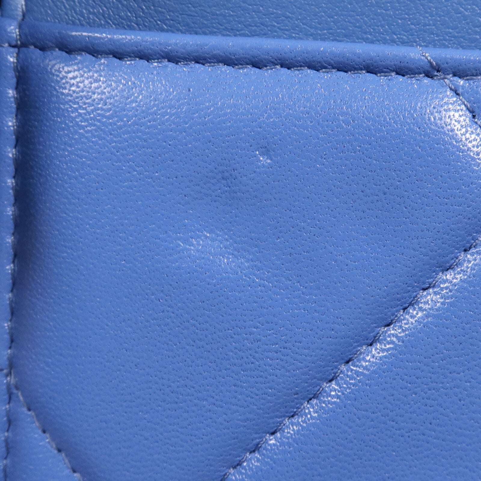 CHANEL 羊皮皮革19 WOC Wallet On Chain鏈帶手挽肩背兩用袋