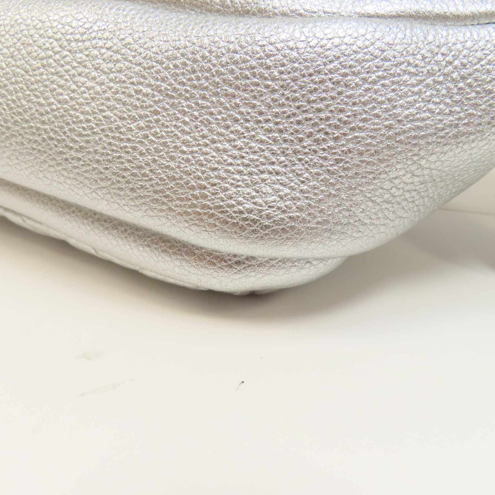 CHANEL 菱格牛皮皮革Waist Bag銀扣腰包銀色