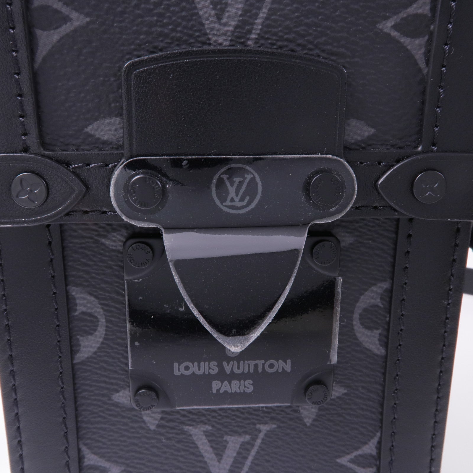 LOUIS VUITTON Monogram Eclipse Vertical Trunk Wearable Wallet肩背袋