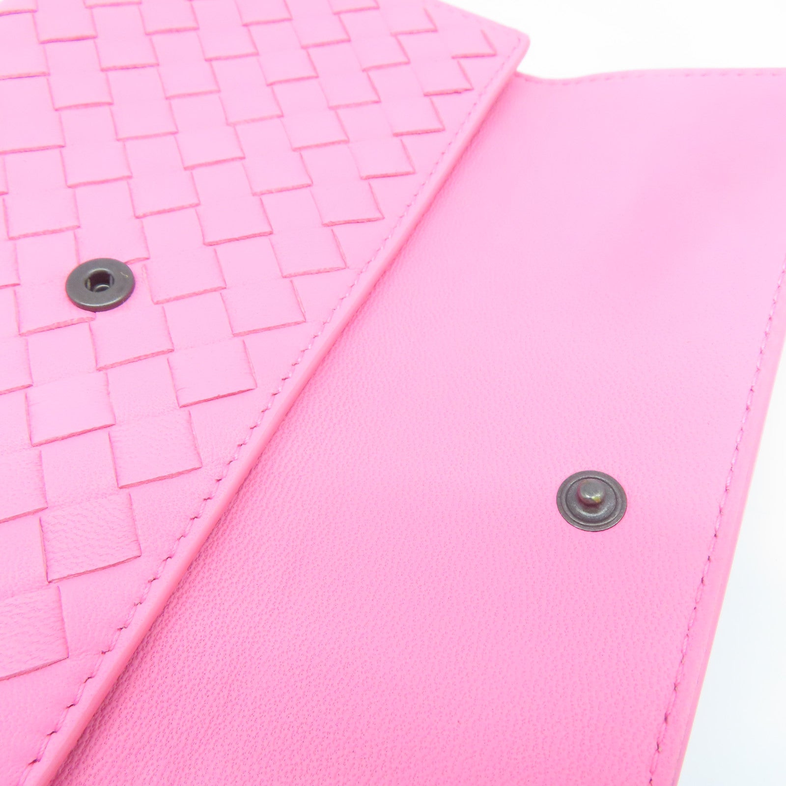 BOTTEGA VENETA 【清倉大減價】牛皮皮革Wallet黑扣長錢包粉紅色