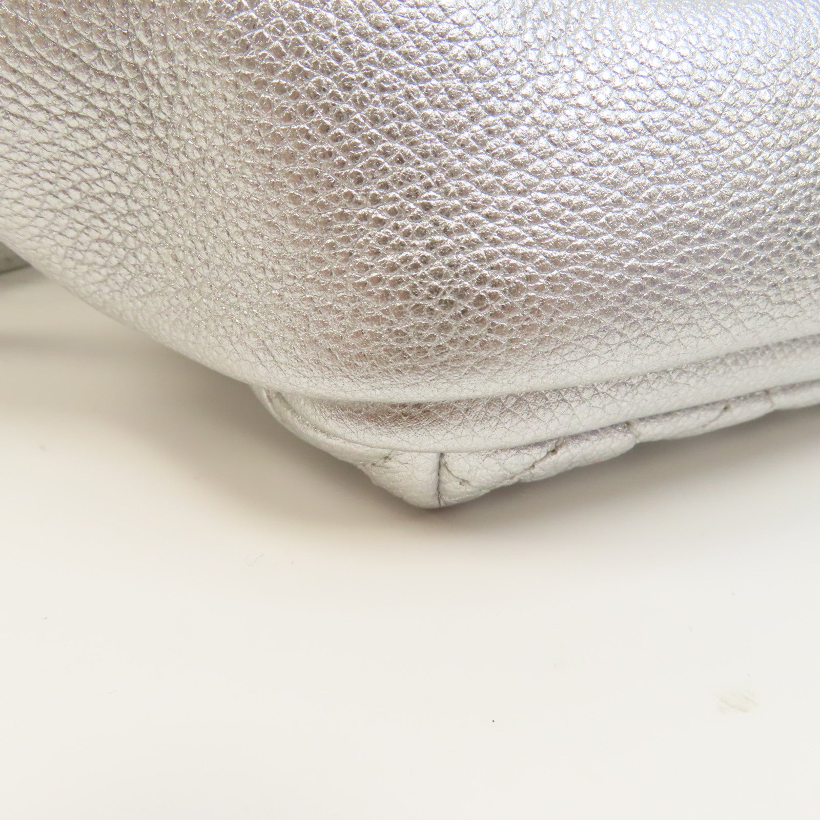 CHANEL 菱格牛皮皮革Waist Bag銀扣腰包銀色