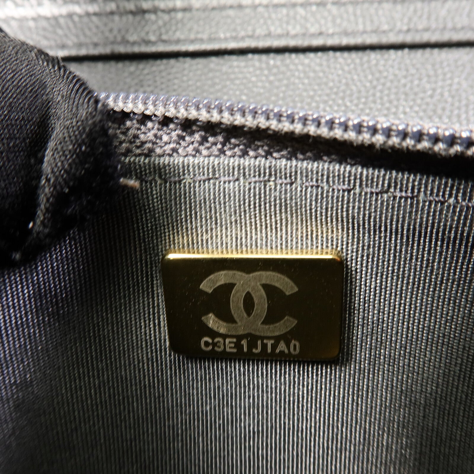 CHANEL 牛皮皮革Wallet On Chain鏈帶肩背袋
