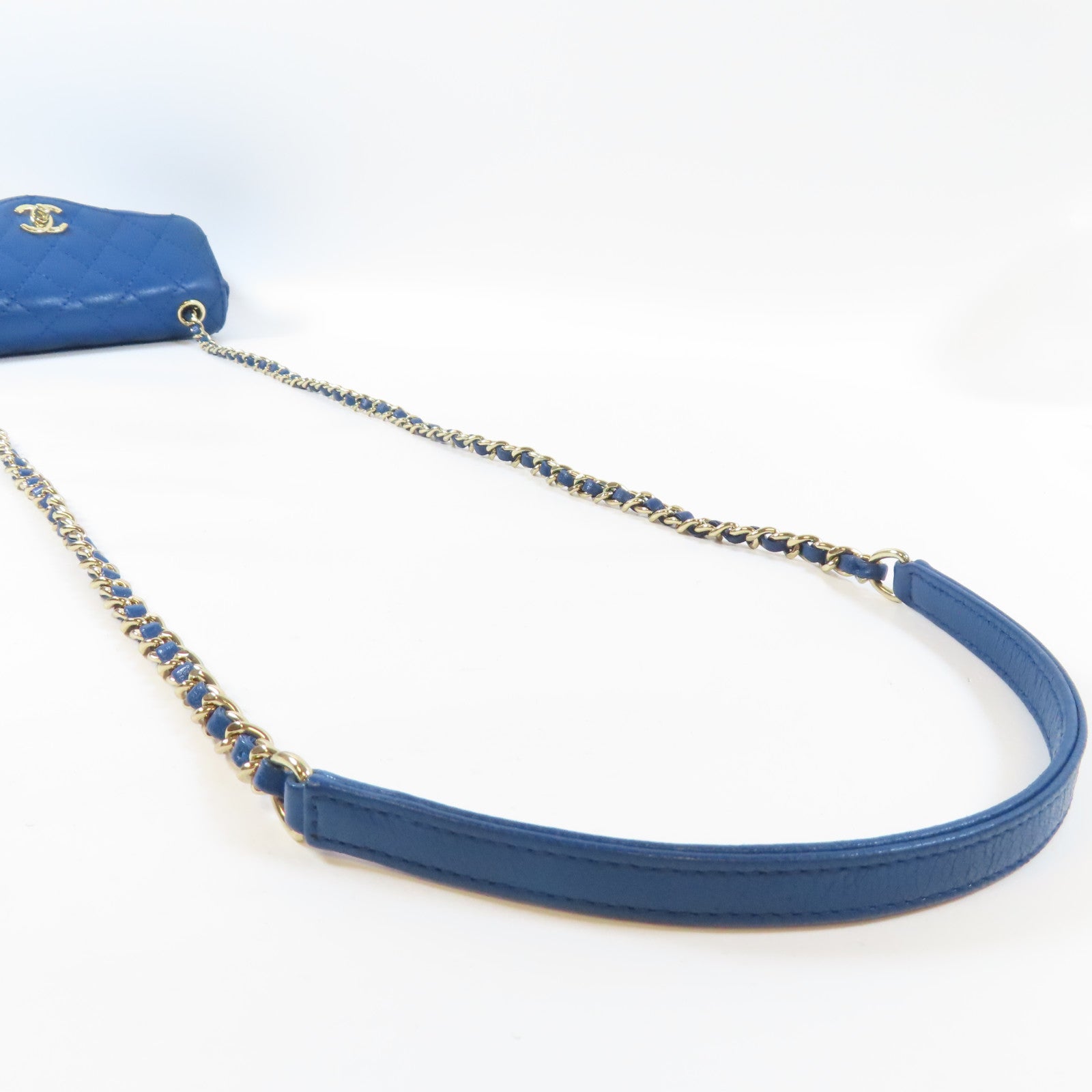 CHANEL 菱格Caviar皮革Mini Chain Bag金扣肩背袋藍色