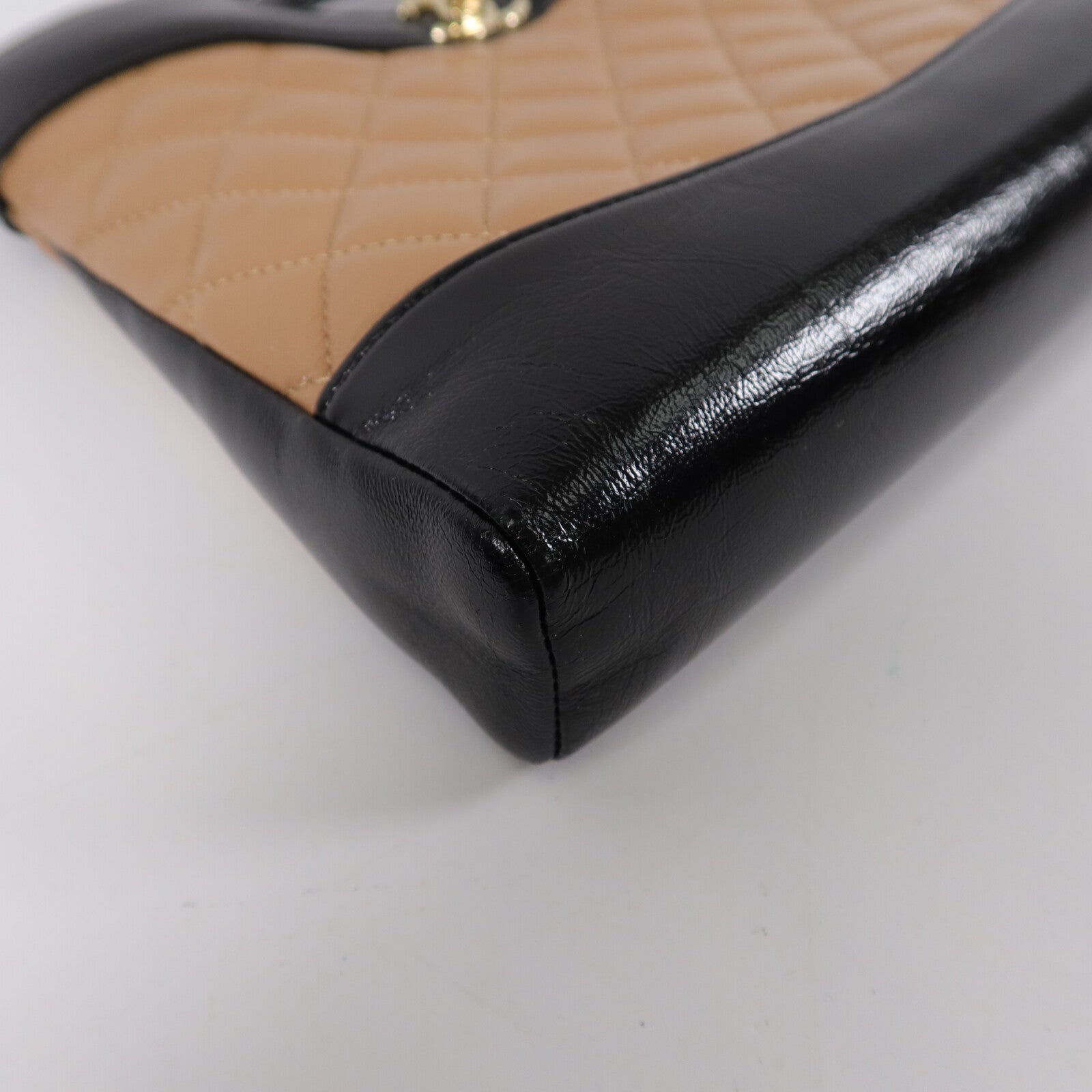 CHANEL 牛皮皮革Chanel 31鏈帶肩背袋