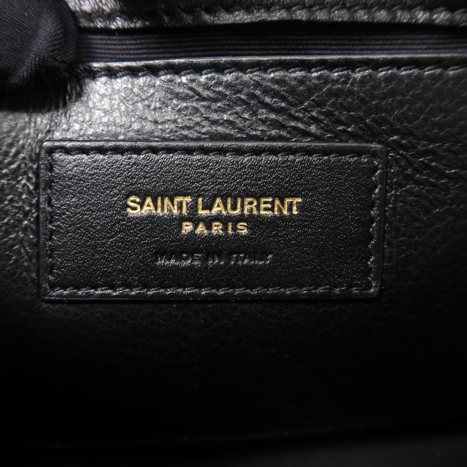 SAINT LAURENT 羊皮皮革Mini Nolita鏈帶肩背袋
