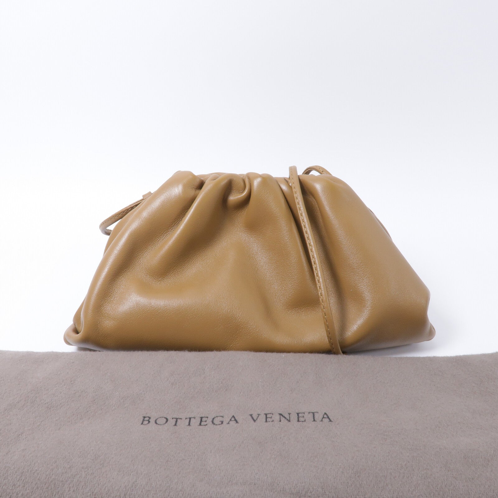 BOTTEGA VENETA 牛皮皮革Mini Pouch Bag肩背袋