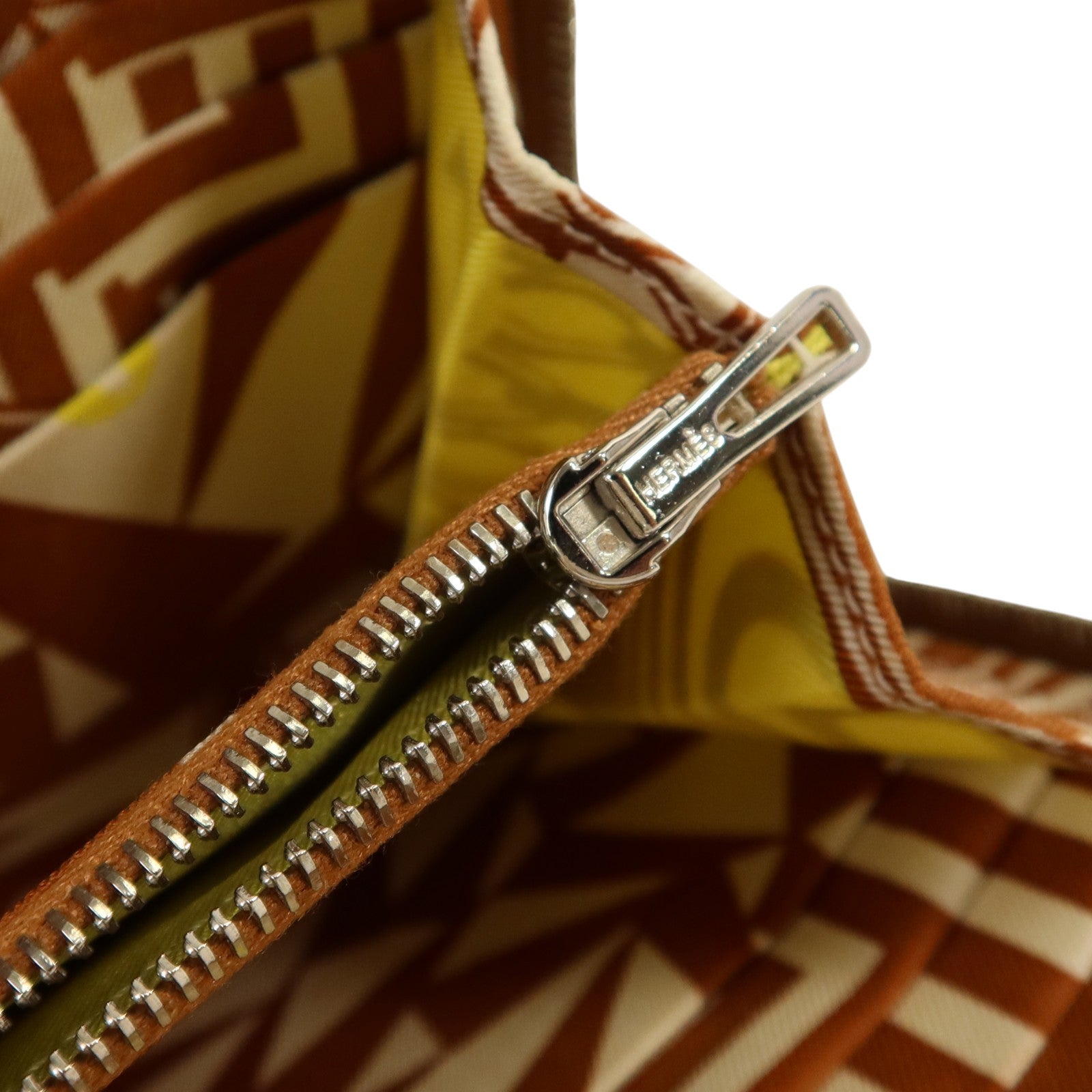 HERMES Epsom皮革Silk In Long Wallet銀扣長錢包Gold