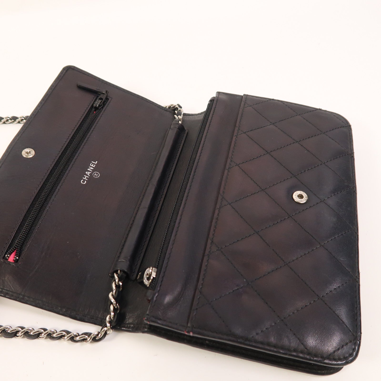 CHANEL 【激減優惠】羊皮皮革WOC Wallet On Chain銀扣鏈帶肩背袋