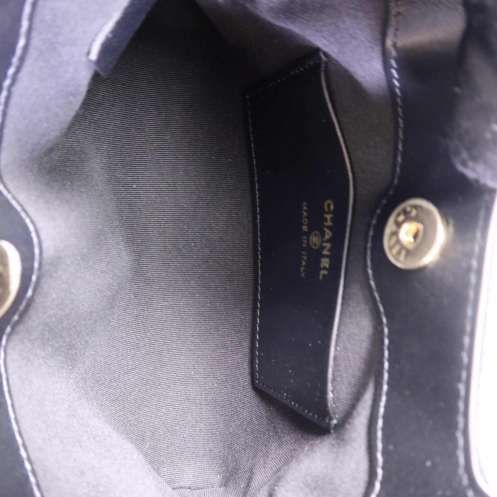 CHANEL 牛皮皮革Nano 31鏈帶肩背袋