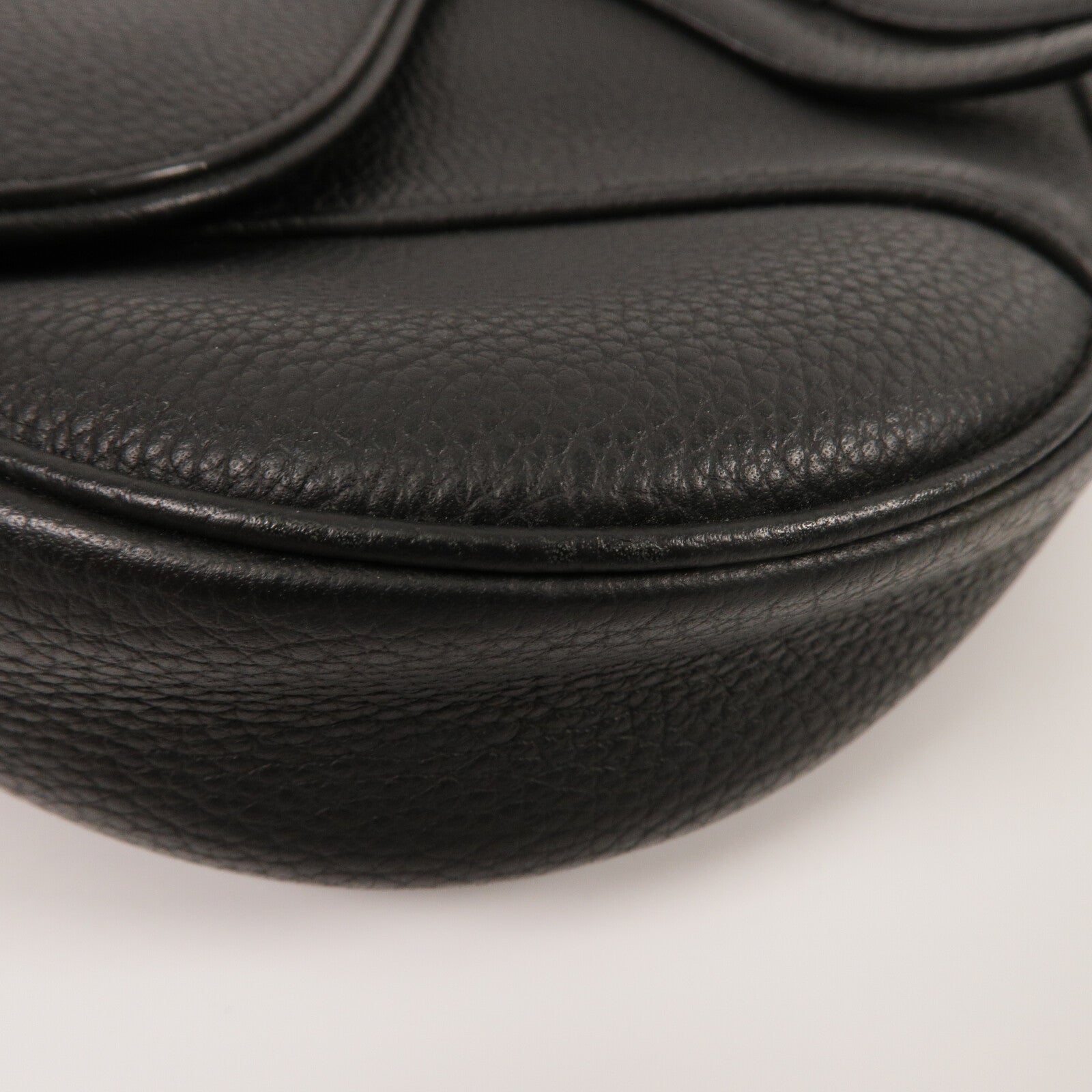 Dior 牛皮皮革Saddle Medium肩背袋