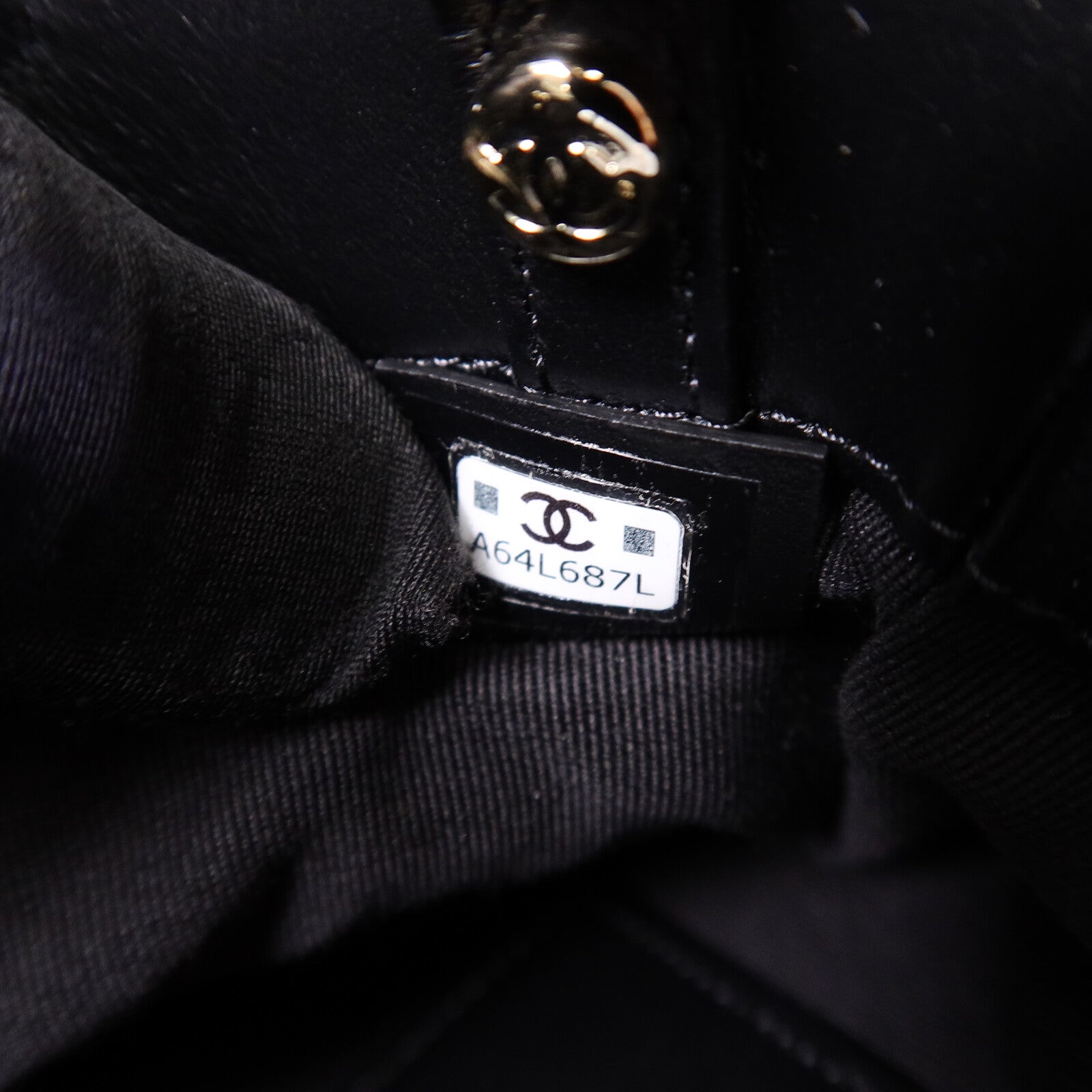 CHANEL 牛皮皮革Nano 31鏈帶肩背袋