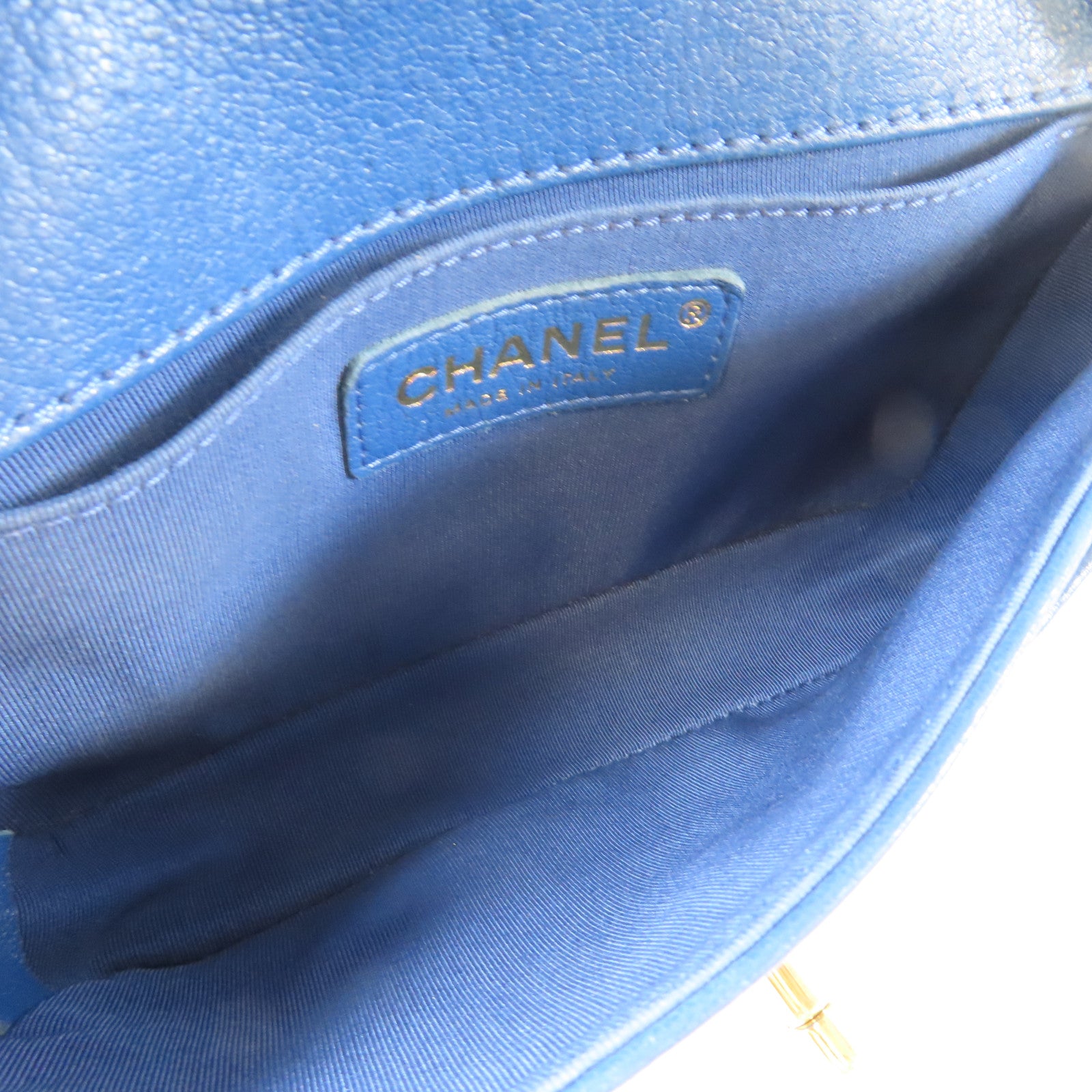 CHANEL 菱格Caviar皮革Mini Chain Bag金扣肩背袋藍色