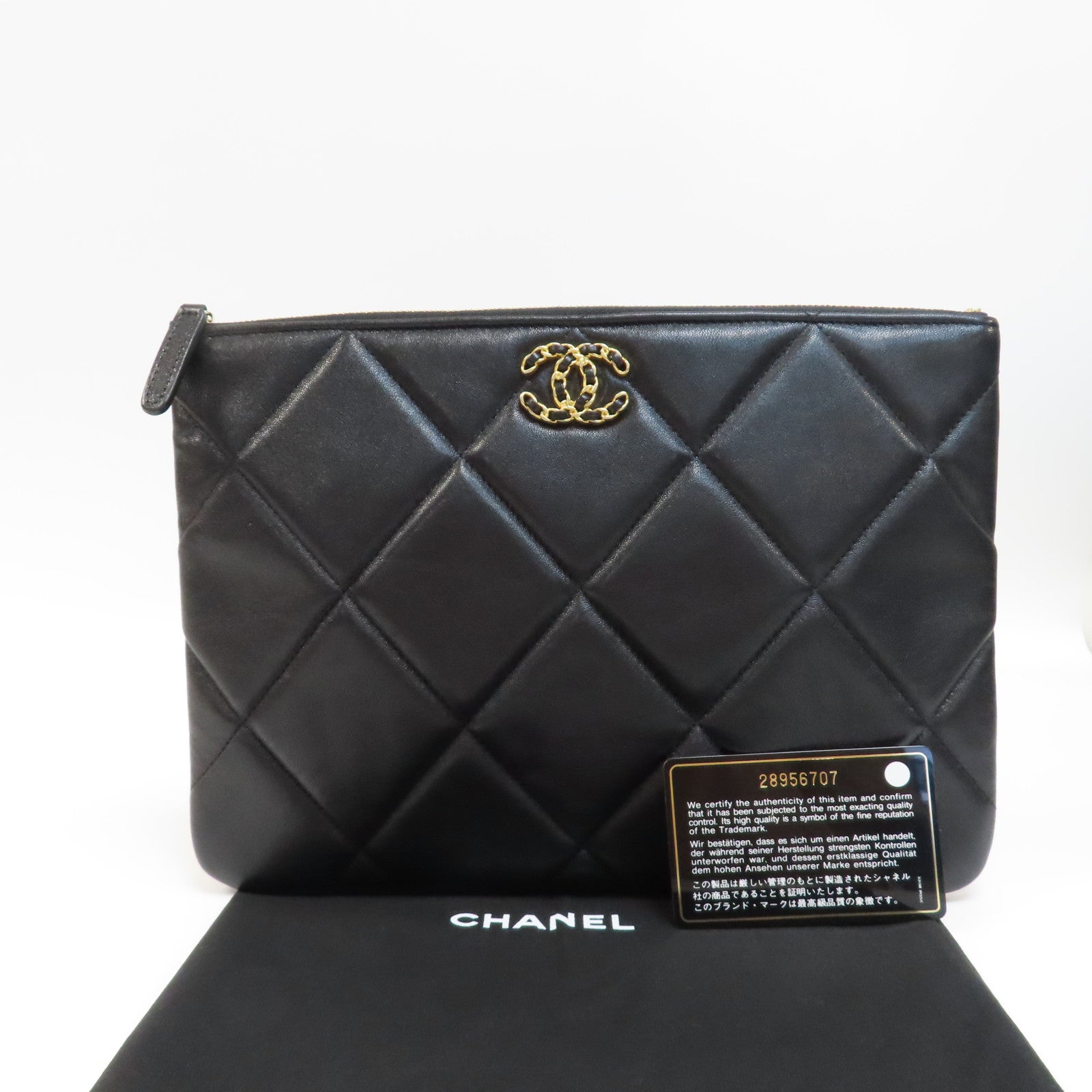CHANEL 菱格羊皮皮革19 Clutch Bag金扣手拿包黑色