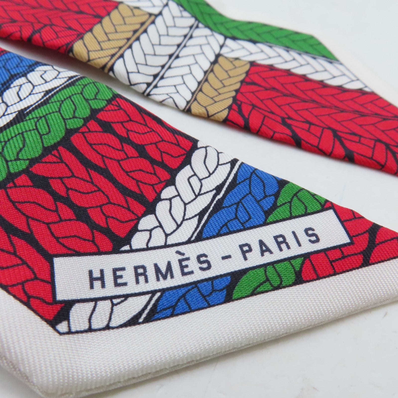 HERMES 絲質Twilly絲巾白色/綠色/紅色