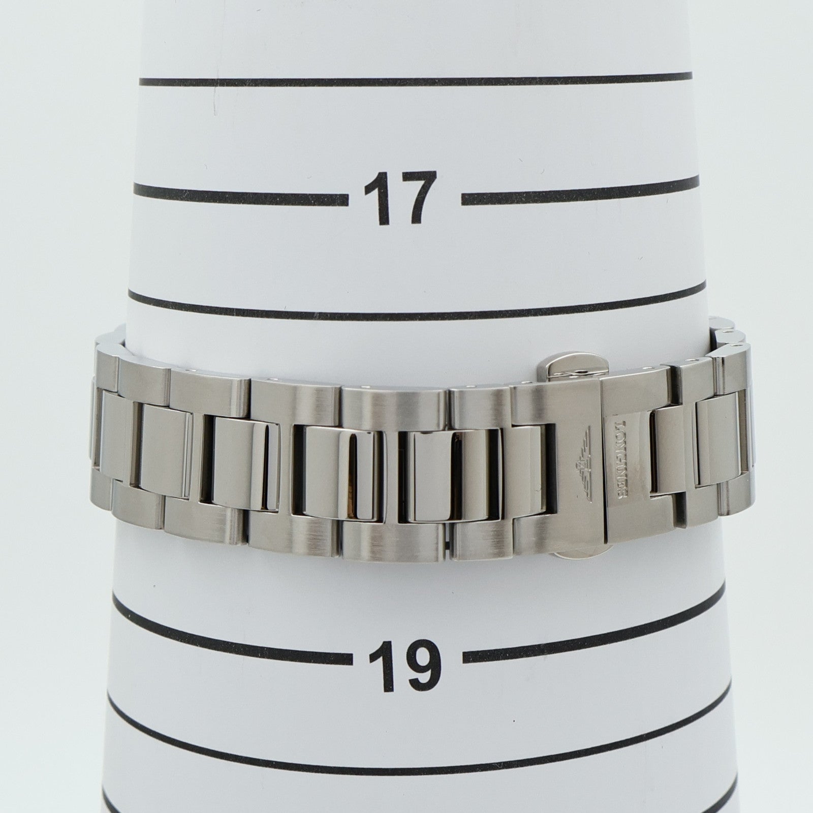 LONGINES Conquest L32580886