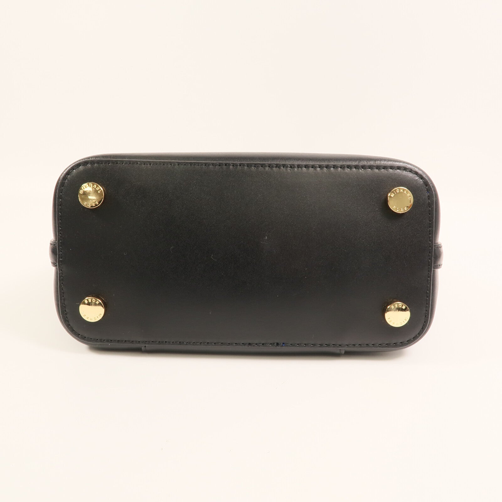 Michael Kors 牛皮皮革Bucket Bag金扣肩背袋