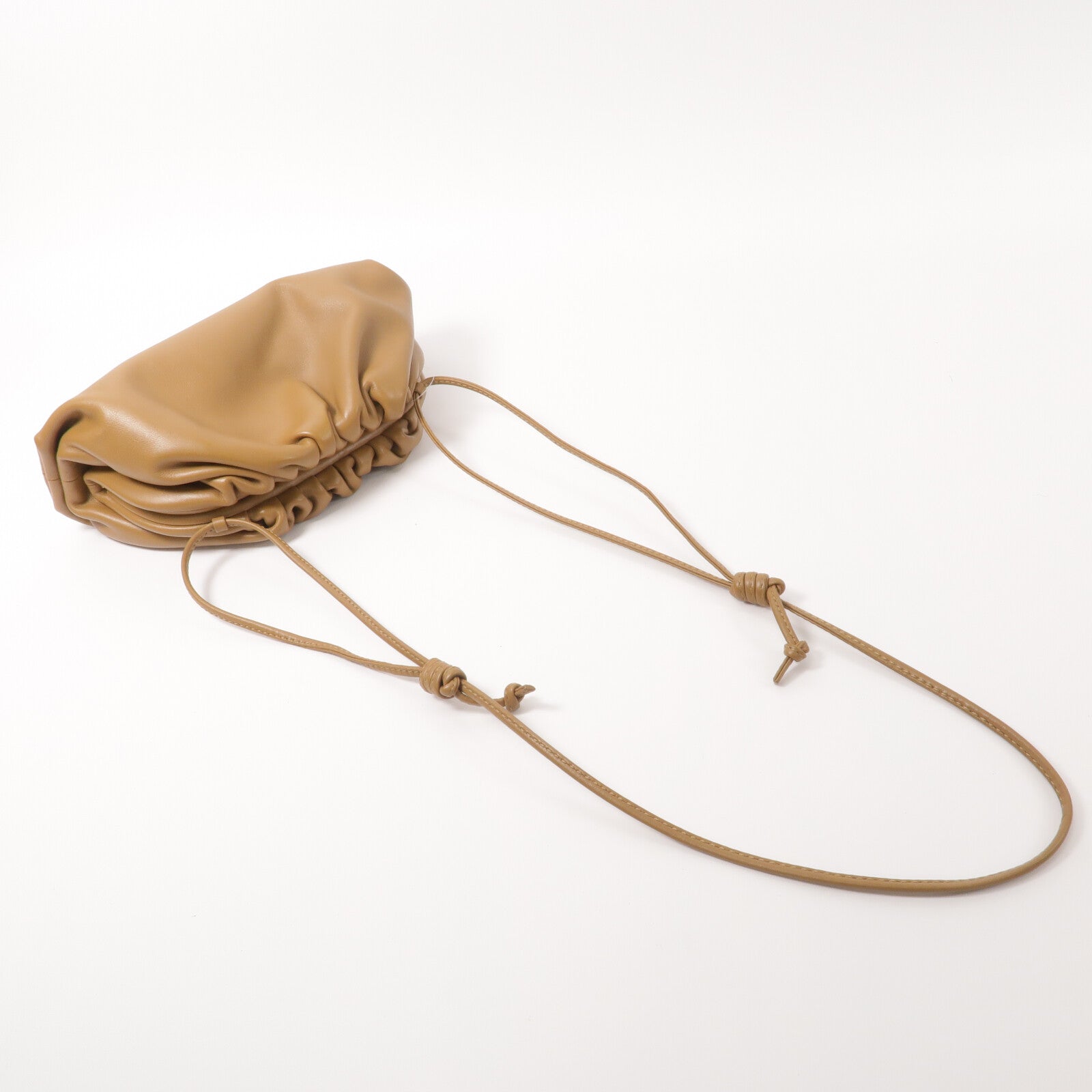 BOTTEGA VENETA 牛皮皮革Mini Pouch Bag肩背袋