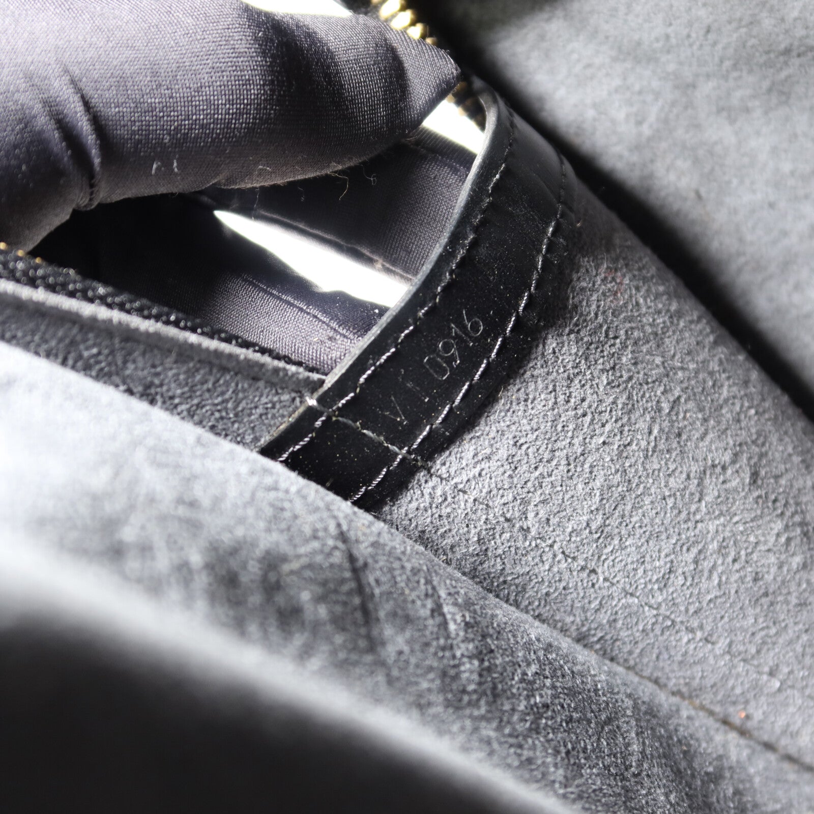 LOUIS VUITTON Epi Gobelins Backpack背包